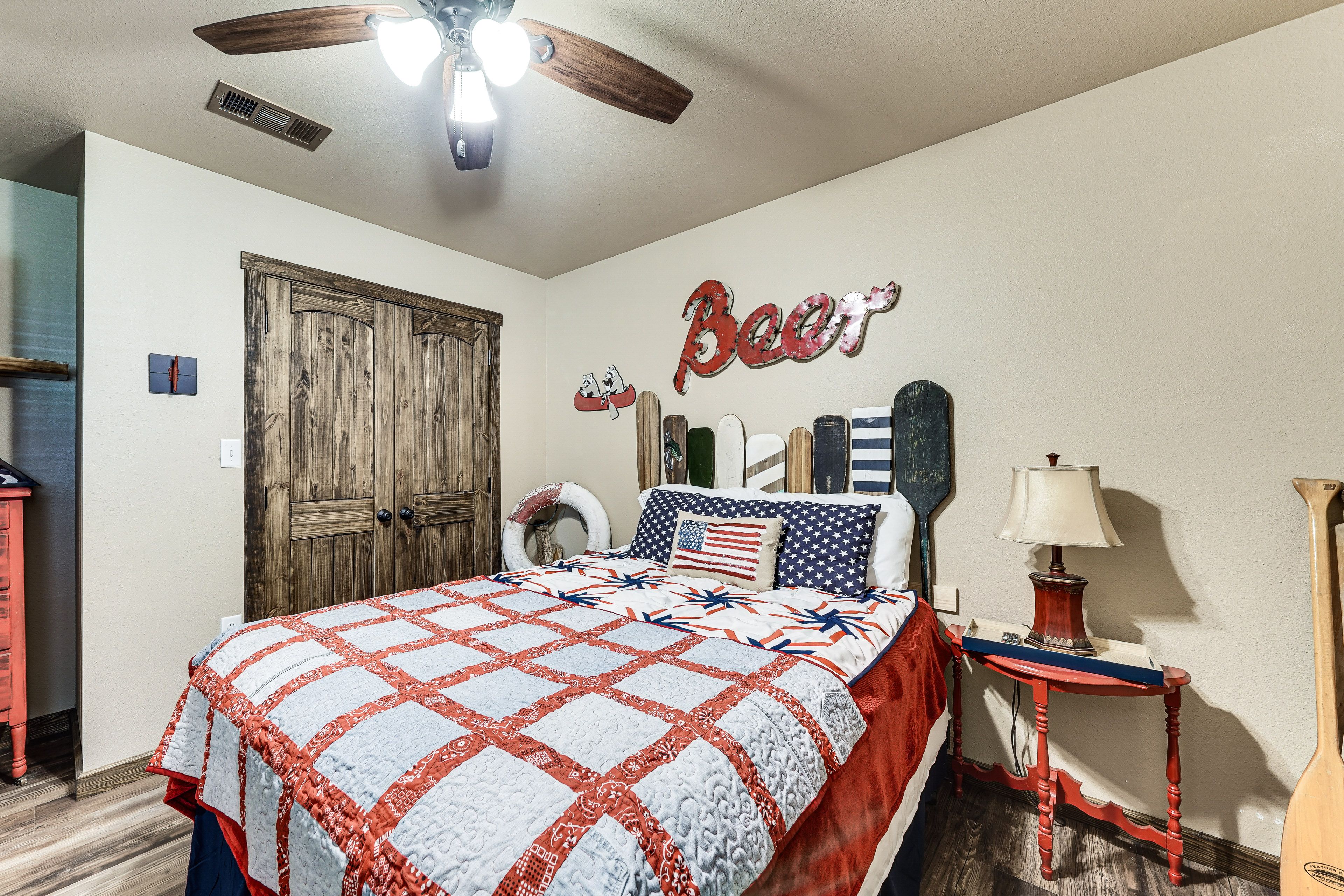 Bedroom 3 | Queen Bed