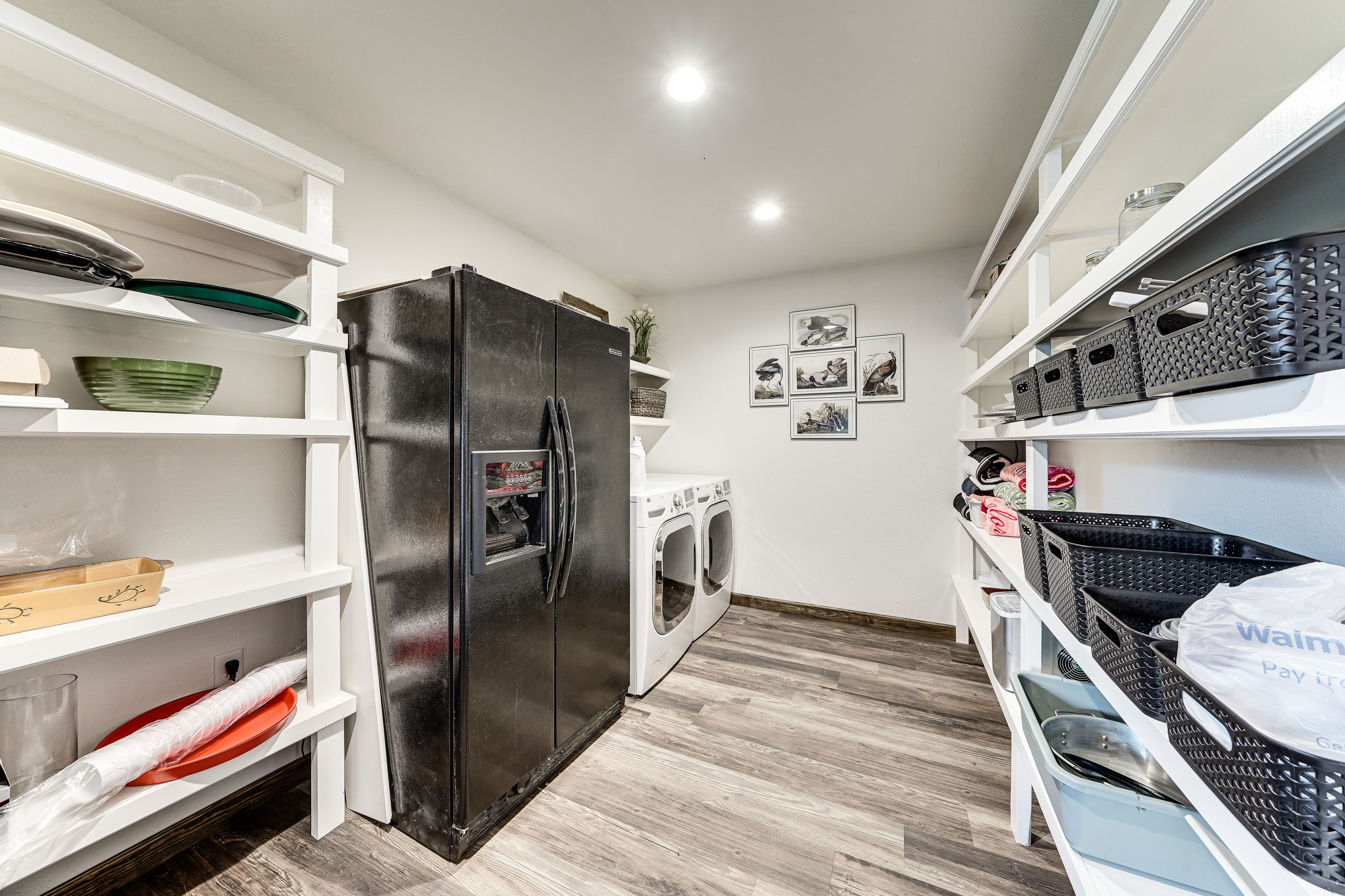 Laundry Room | Washer & Dryer