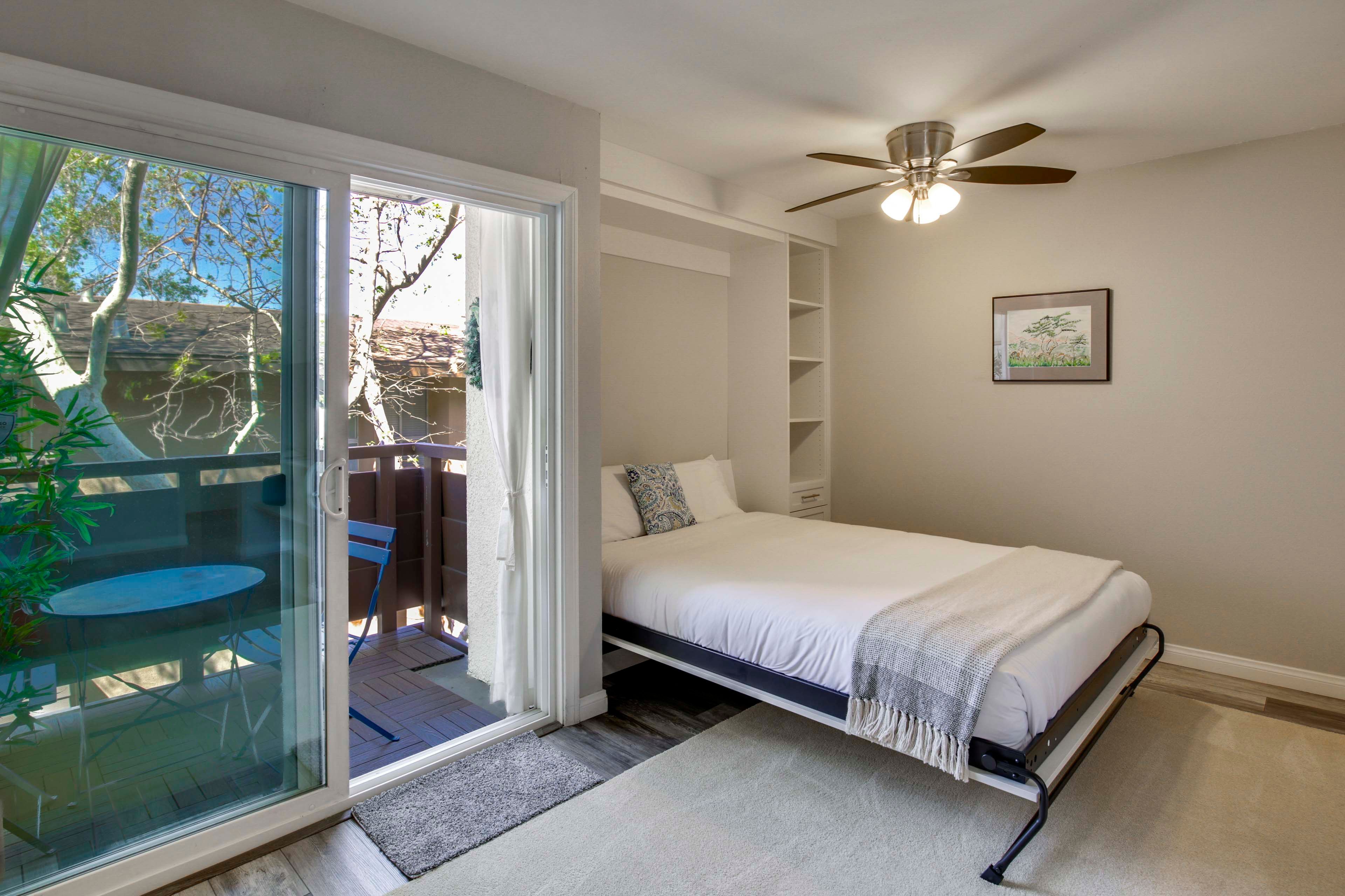 Studio | Queen Murphy Bed