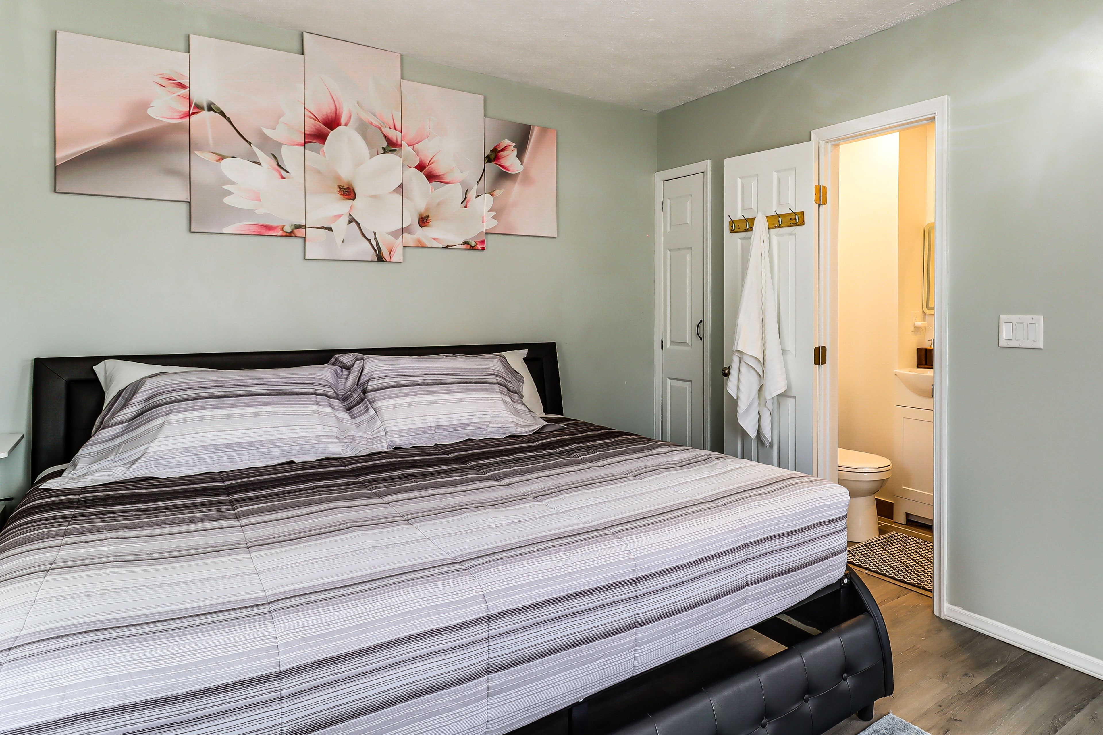 Bedroom 1 | King Bed | 2nd Floor