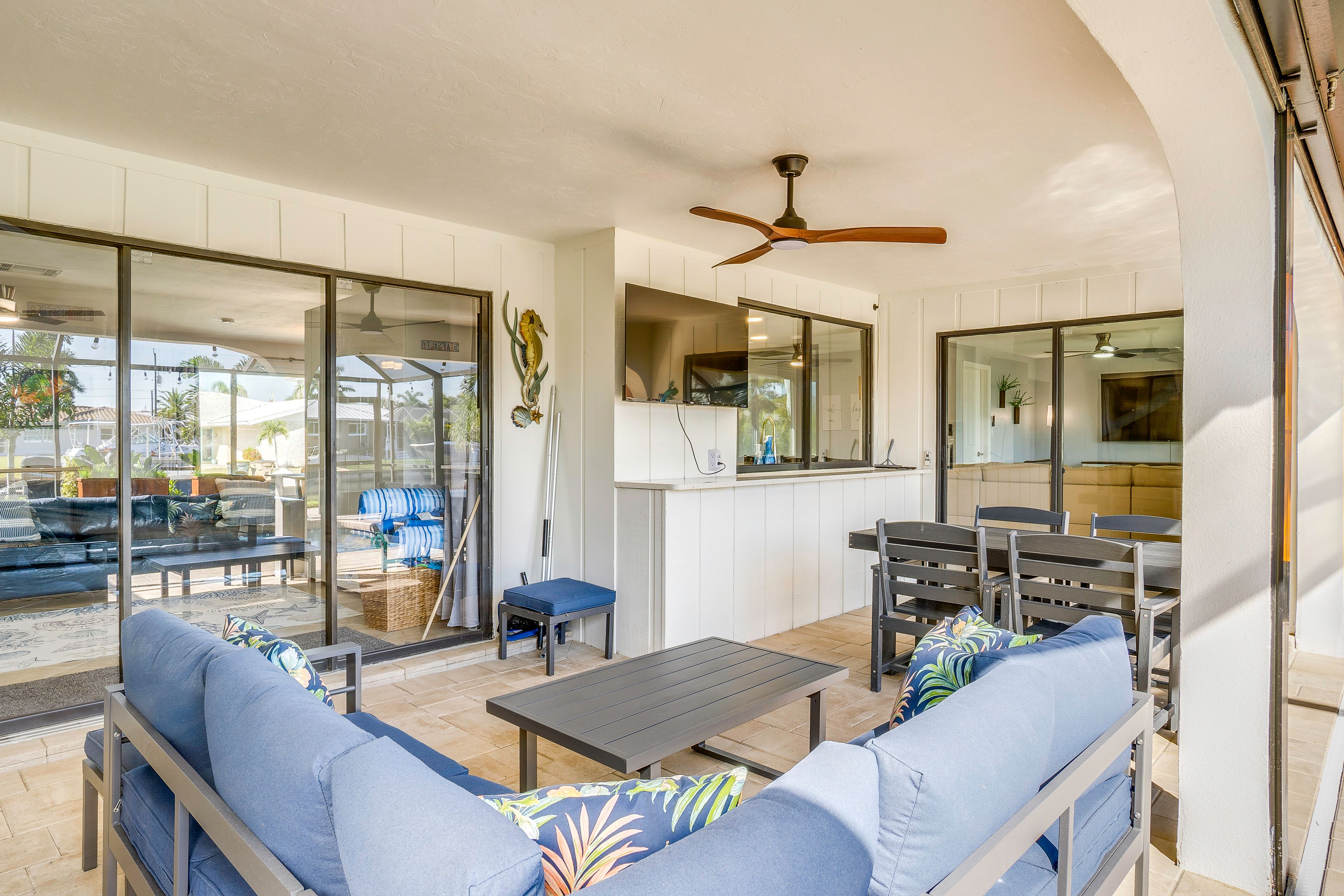 Furnished Lanai