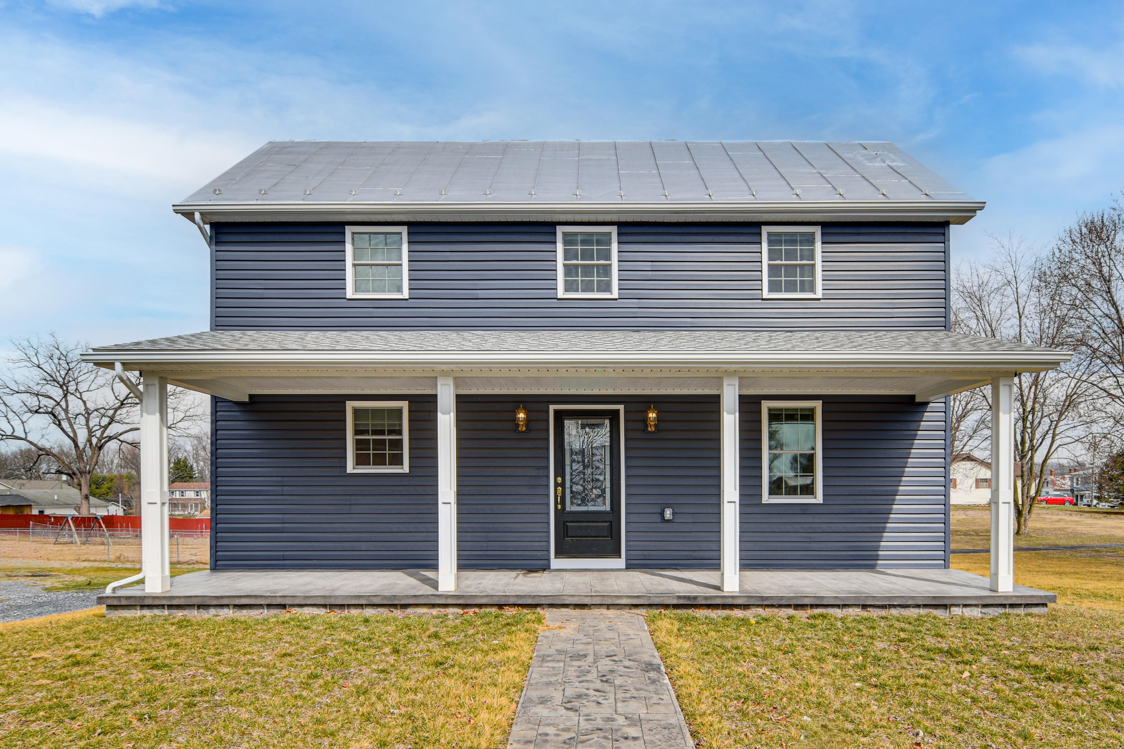 Parking | Driveway (4 Vehicles)