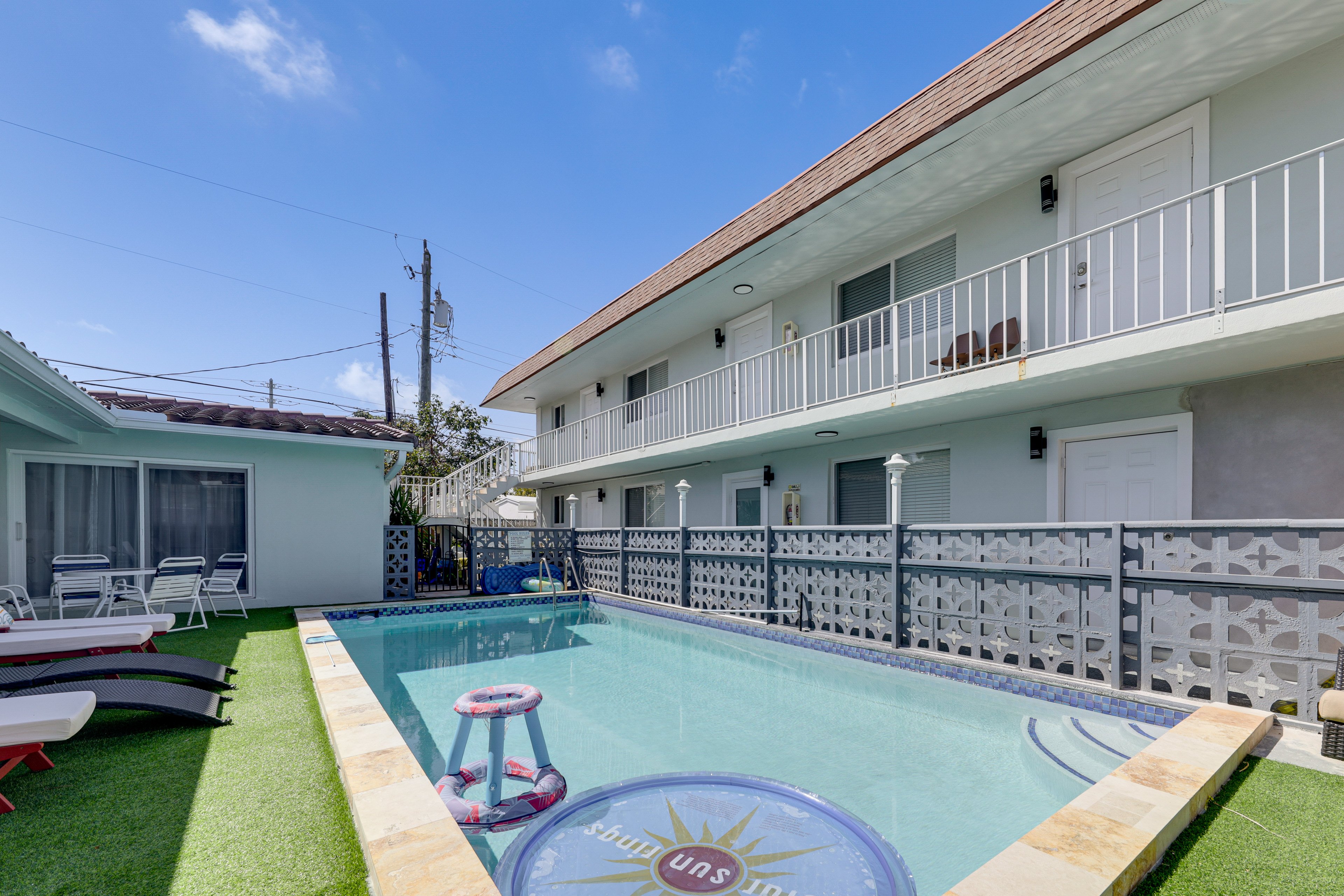 Pompano Beach Vacation Rental | Studio | 1BA | 950 Sq Ft