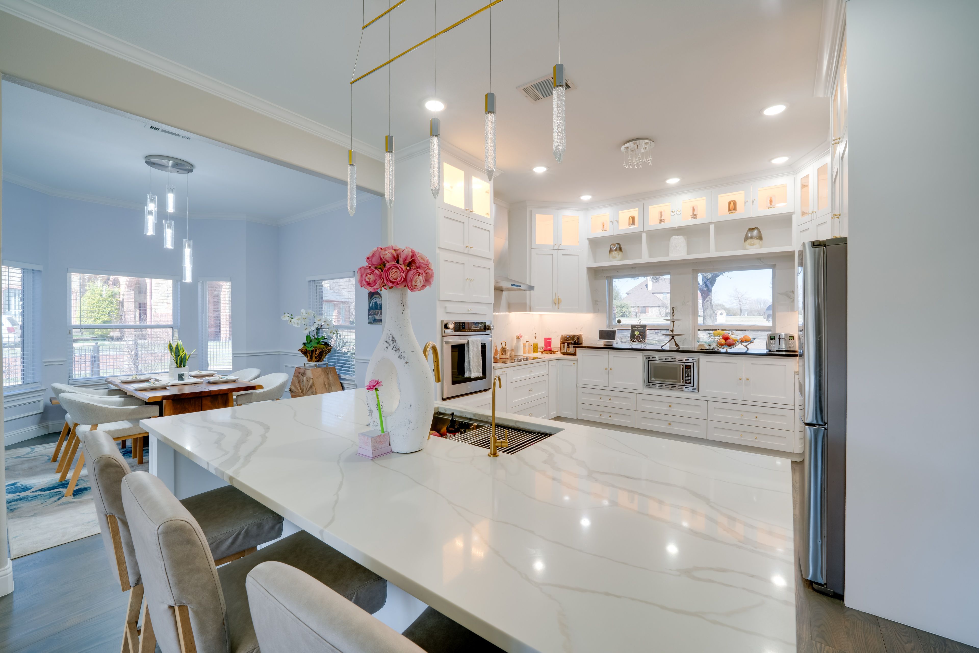 Breakfast Bar | Dining Table | Kitchen