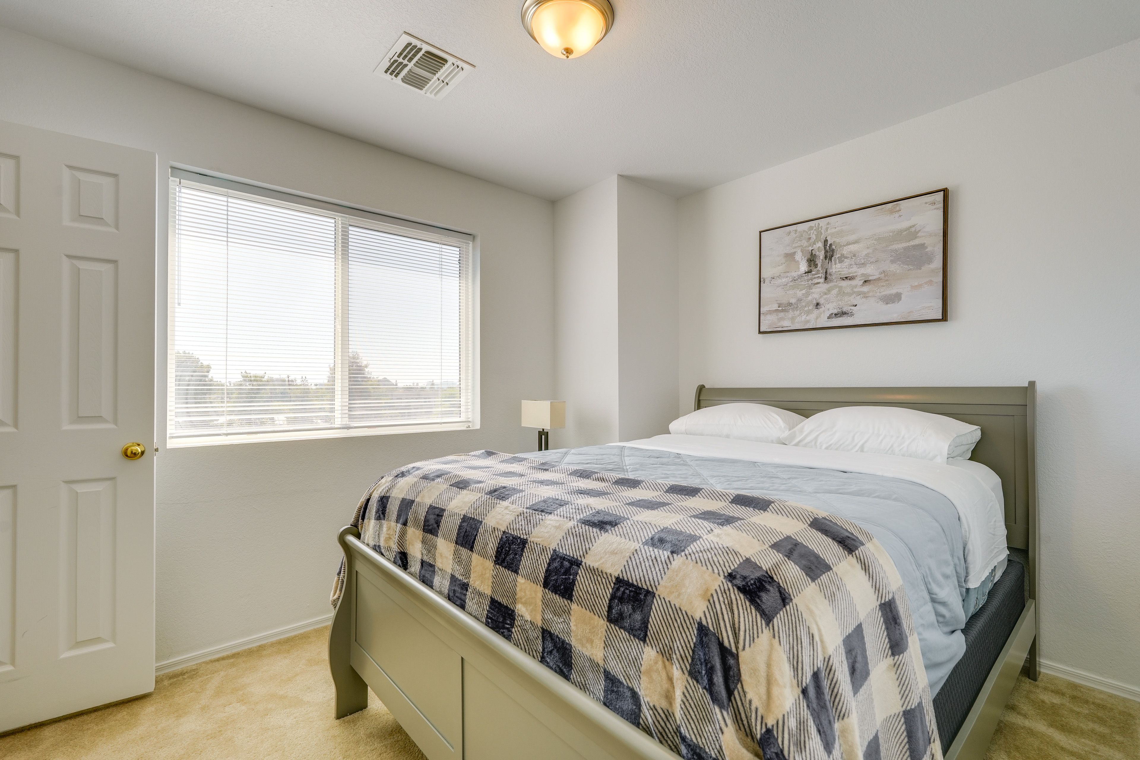Bedroom 2 | Queen Bed | 3rd Floor