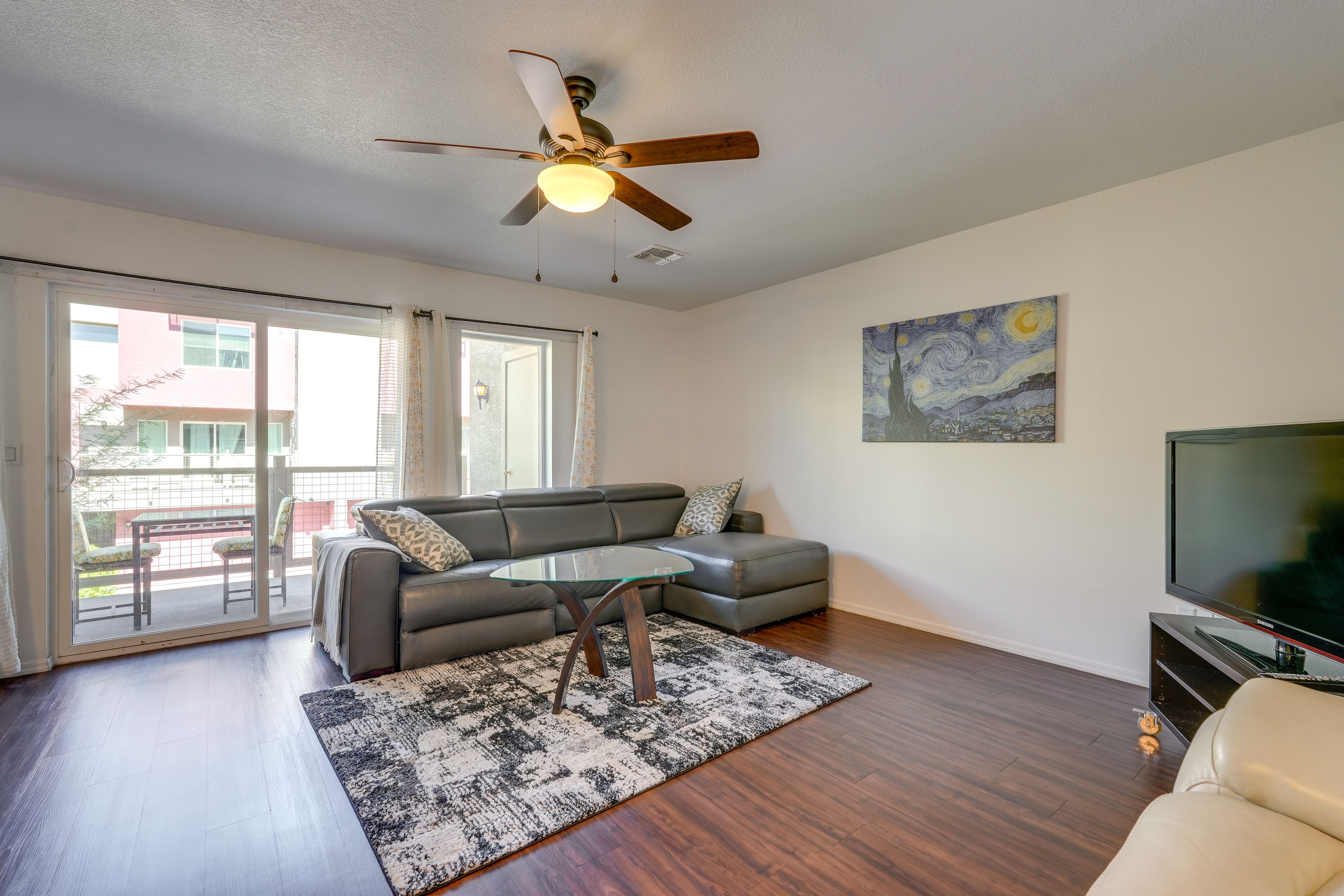 Living Room | 2nd Floor