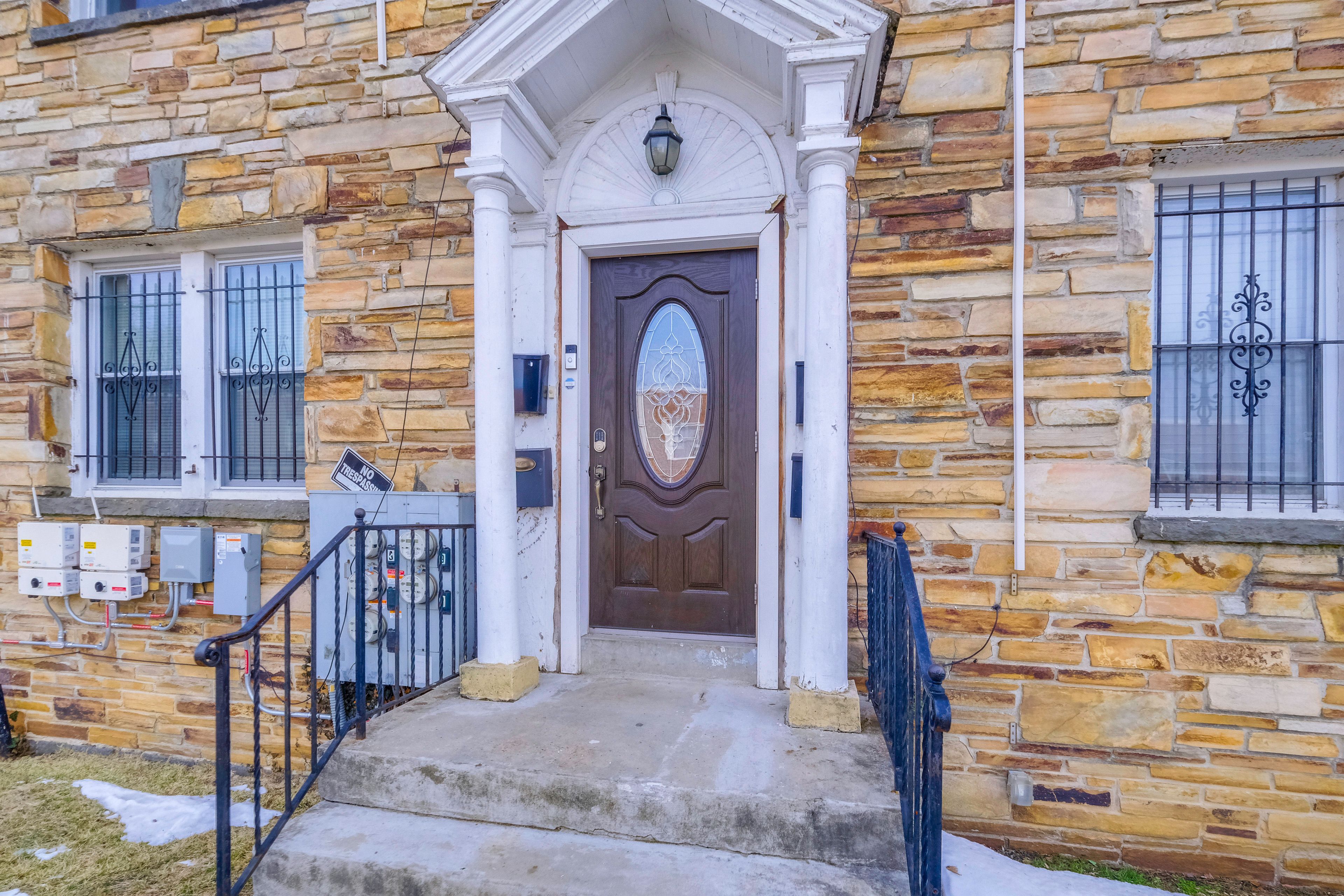 Exterior | Free Street Parking