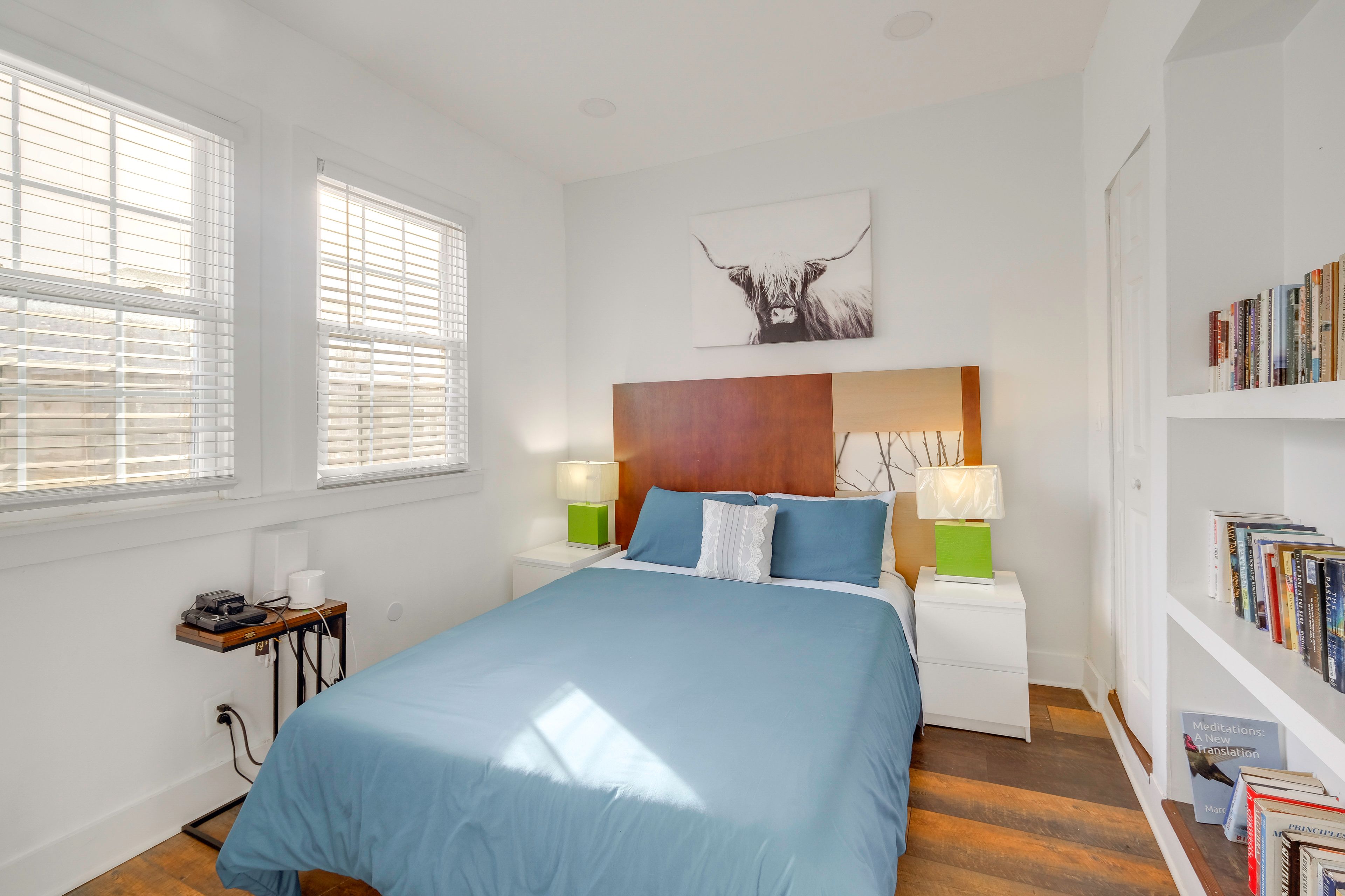 Bedroom 2 | Queen Bed