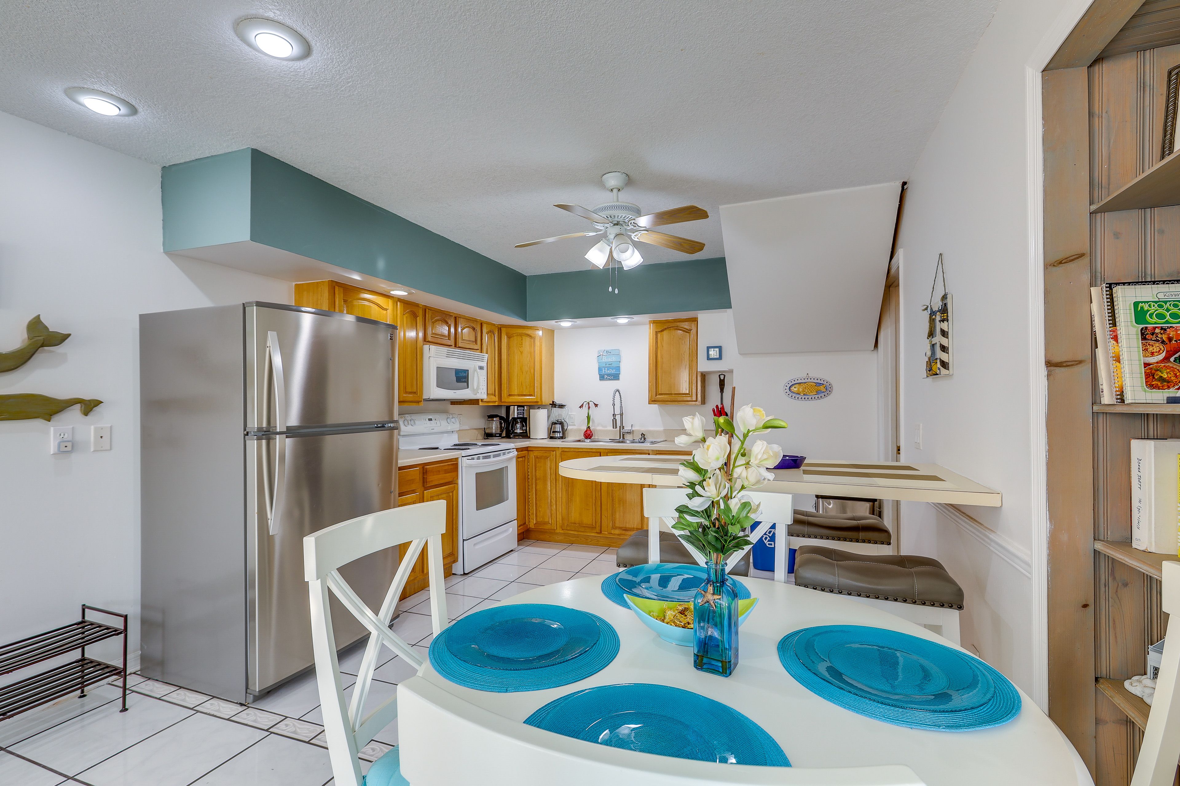 Dining Tables | Kitchen
