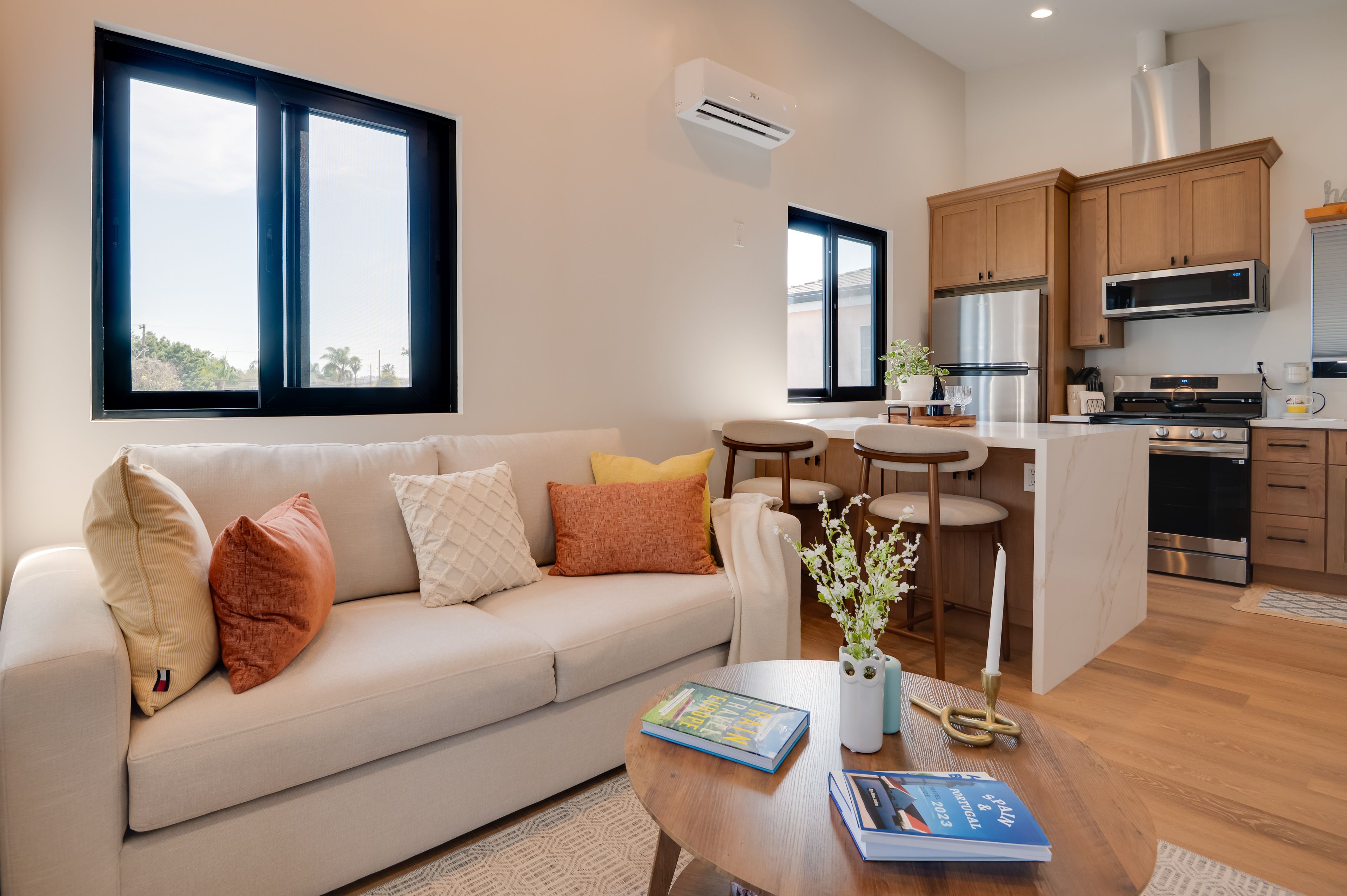 Los Angeles Vacation Rental | 1BR | 1BA | 600 Sq Ft