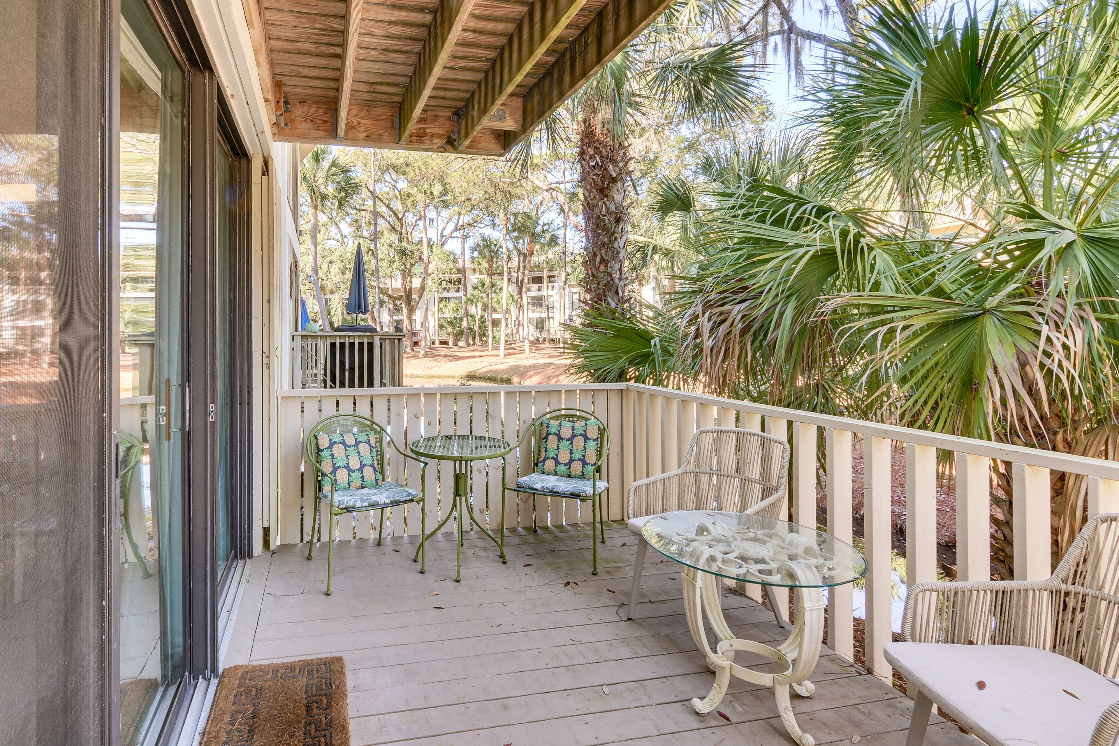 Private Deck | Outdoor Dining