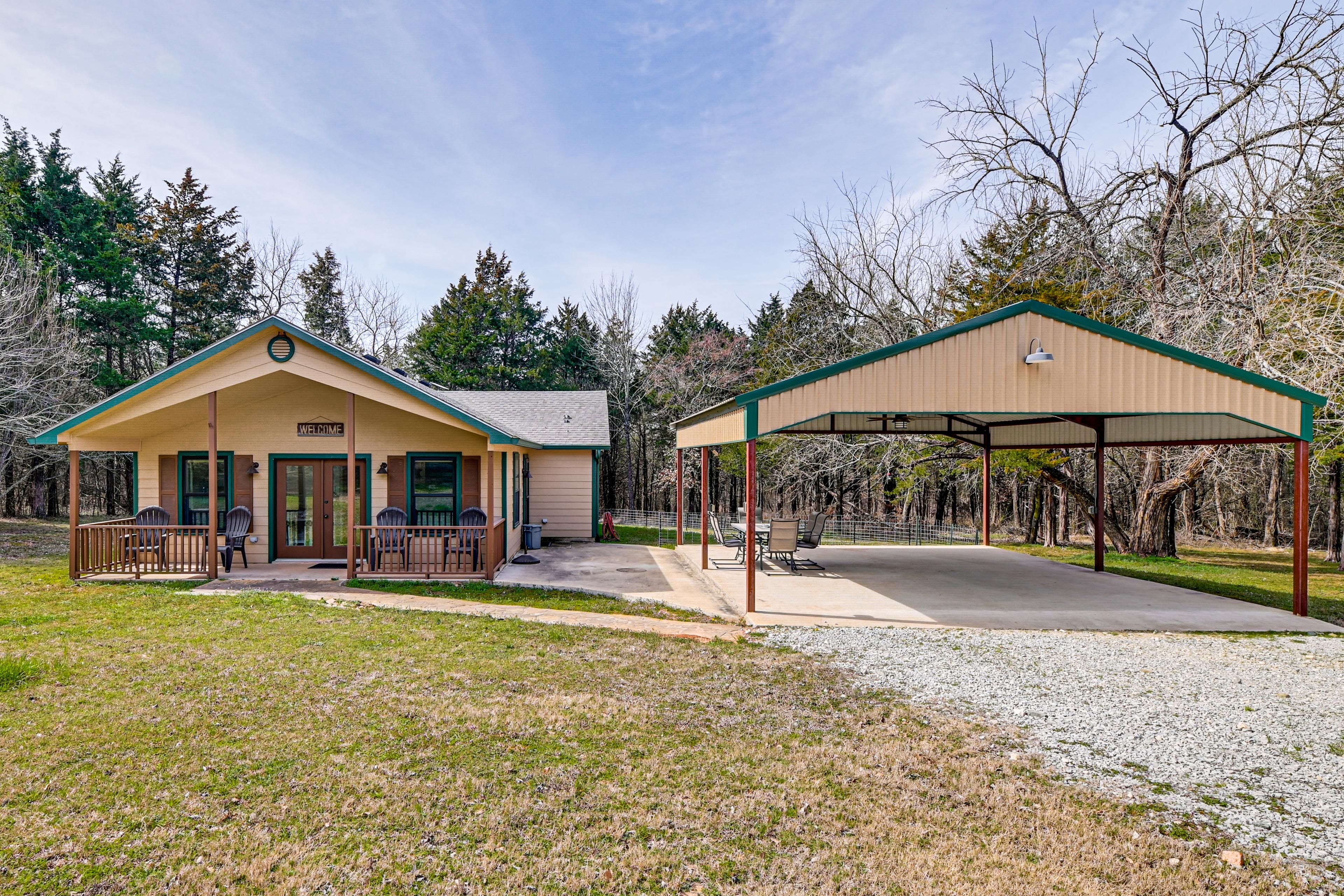 Carport Parking | 2 Vehicles | Addt'l Driveway Parking
