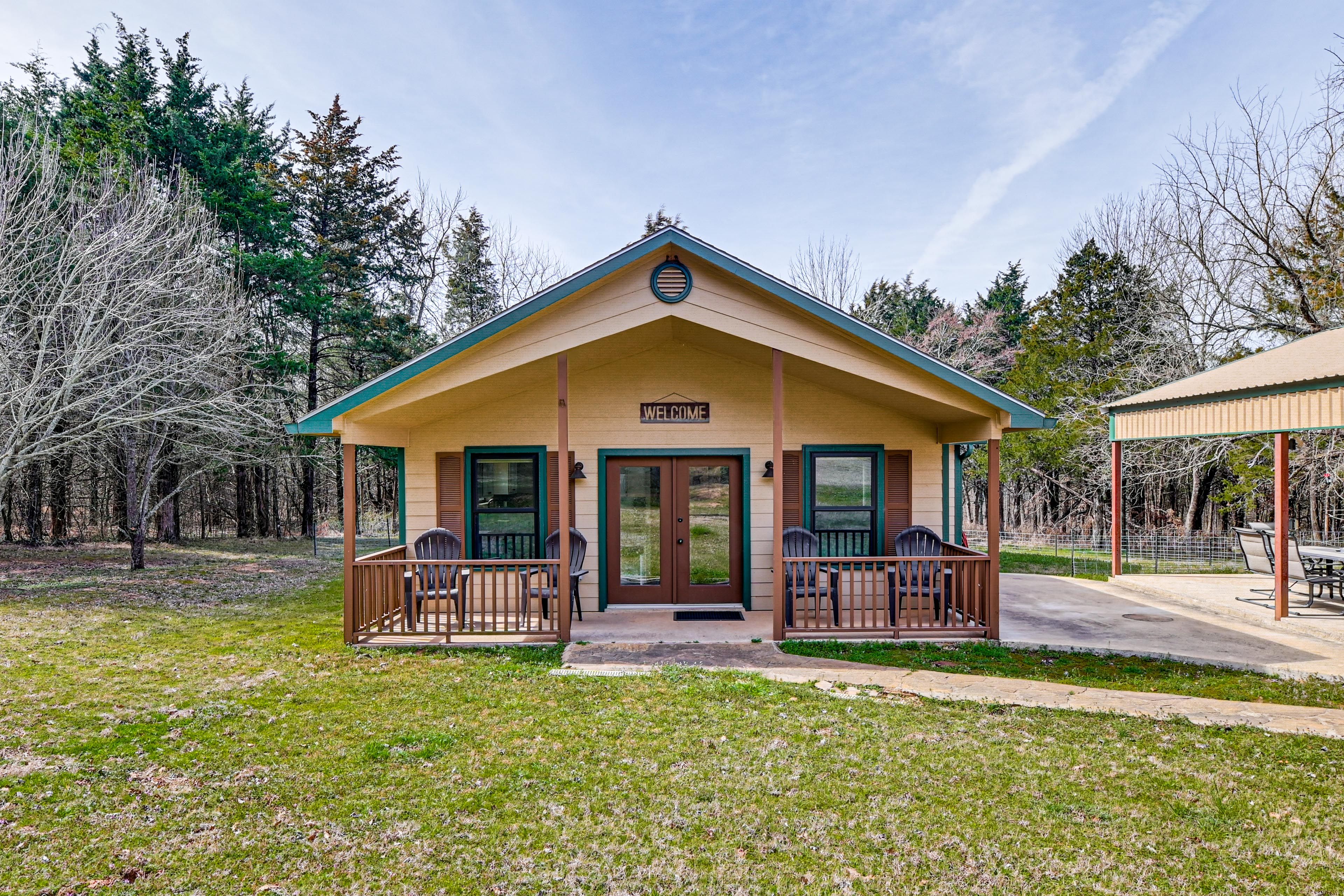 Property Exterior | Single-Story Cabin