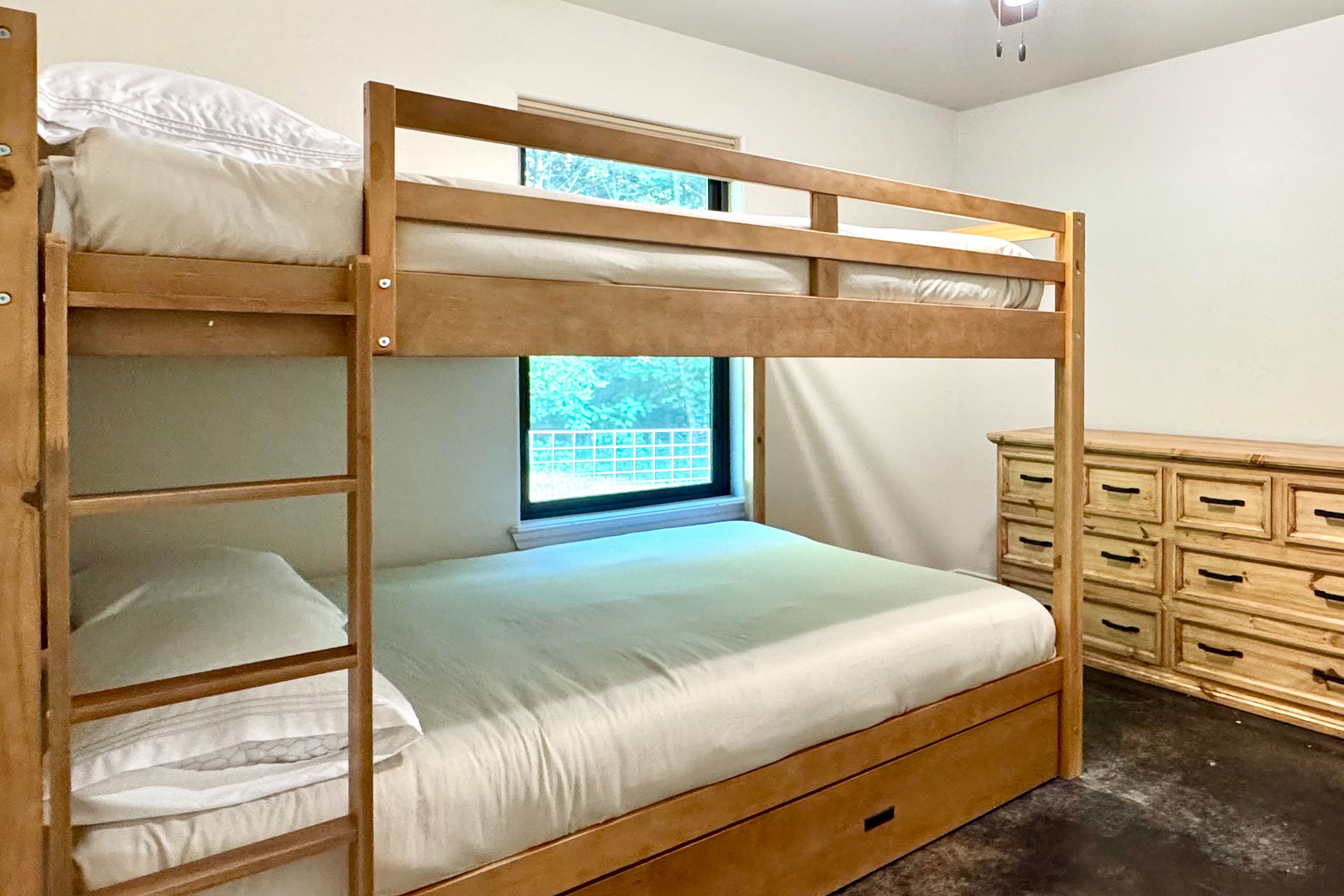 Bedroom 2 | Queen Bunk Bed w/ Twin XL Trundle