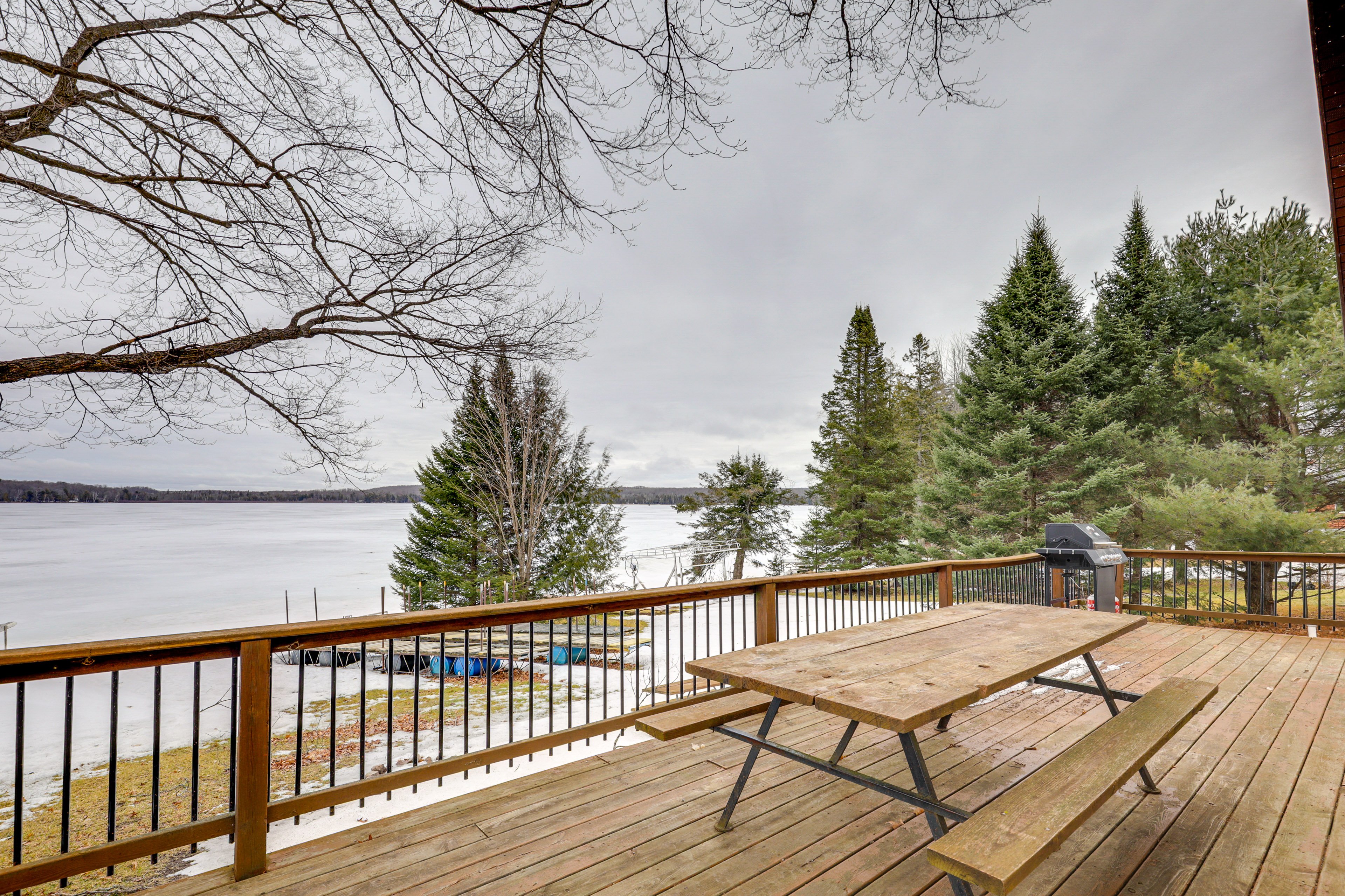 Pearson Vacation Rental | 2BR | 1BA | Step-Free Access | 600 Sq Ft