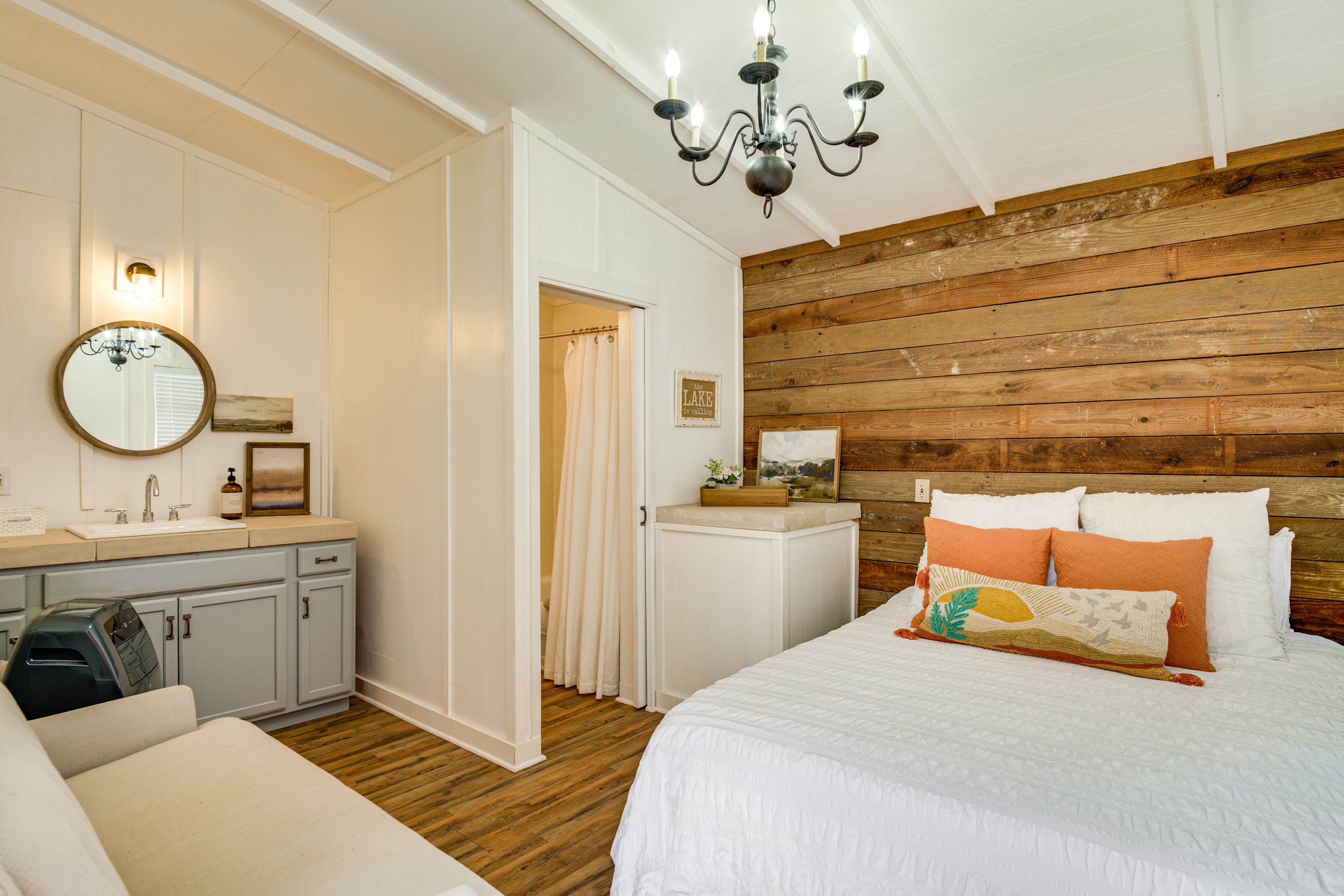 Bedroom Suite 5 | Separate Entry | King Bed