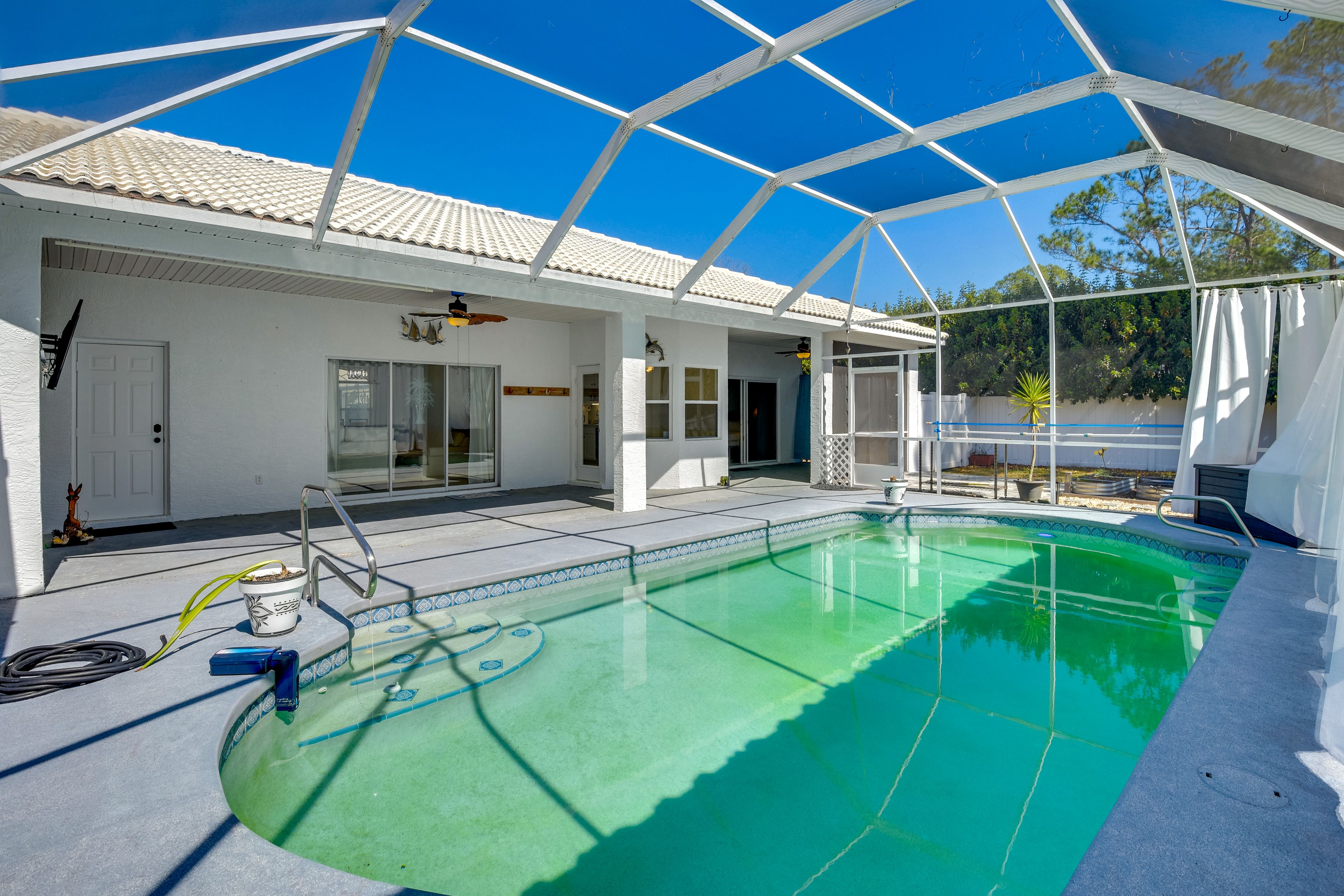 Lanai | Private Pool