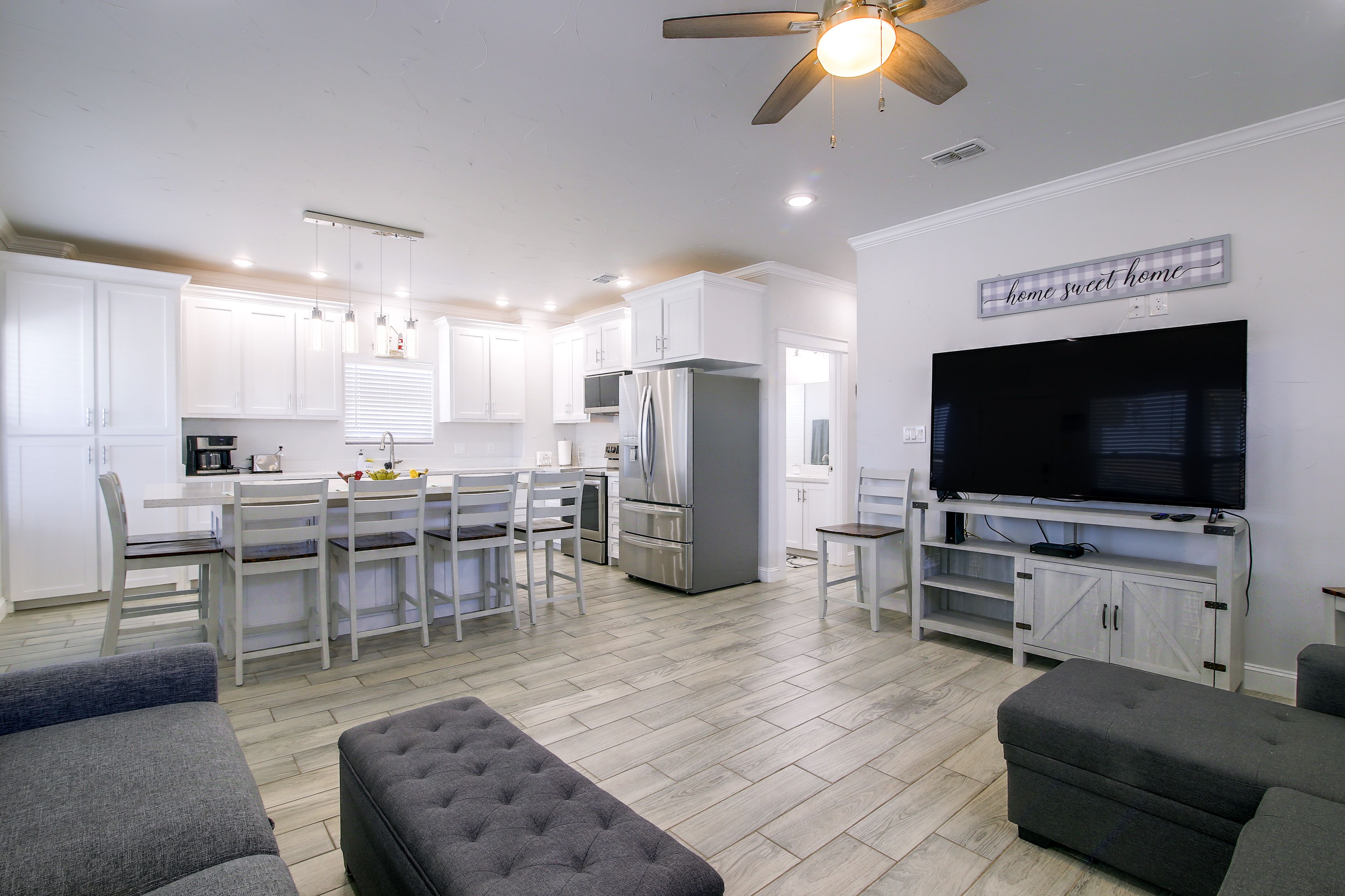 Living Room | Full Sleeper Sofa