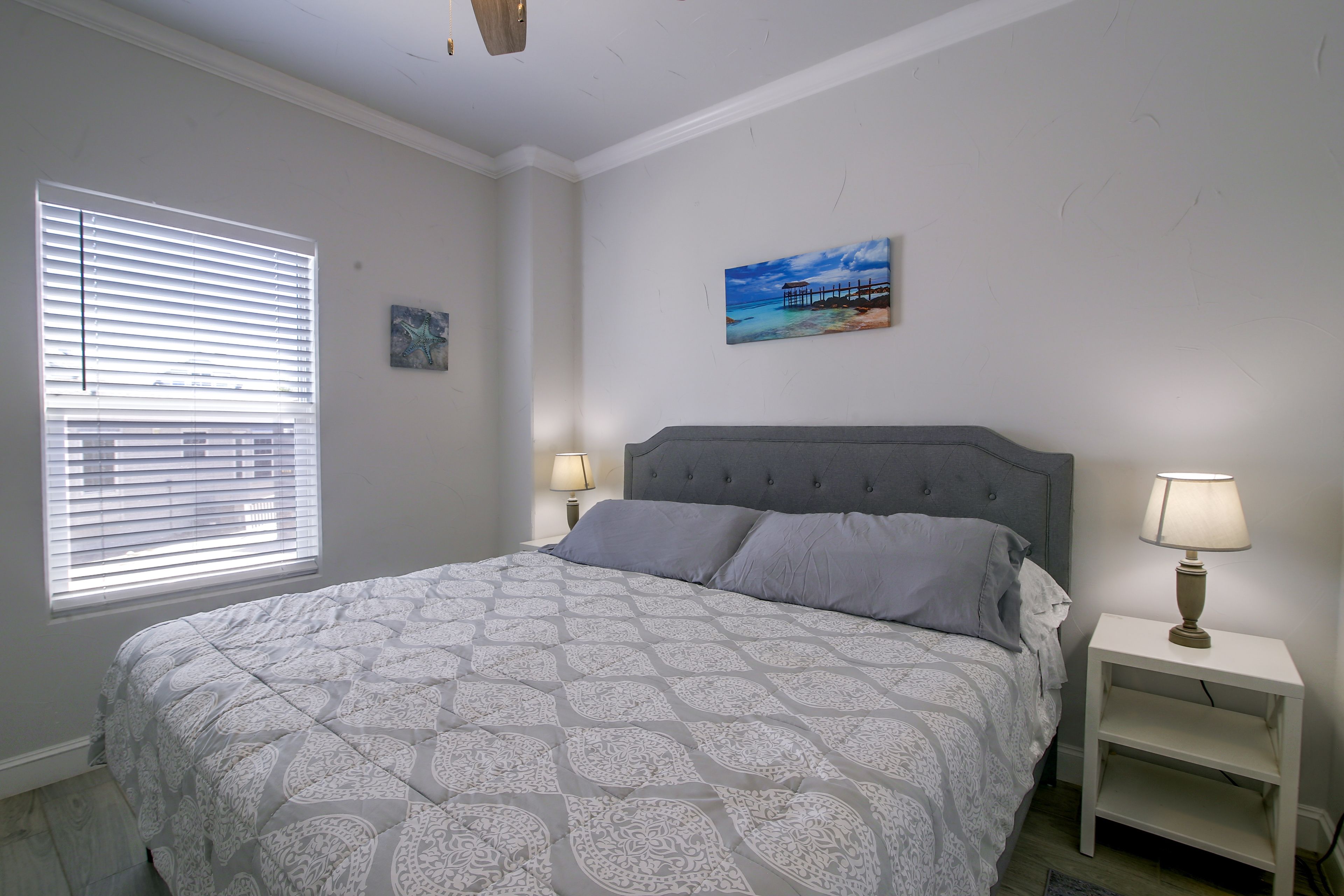 Bedroom 1 | King Bed