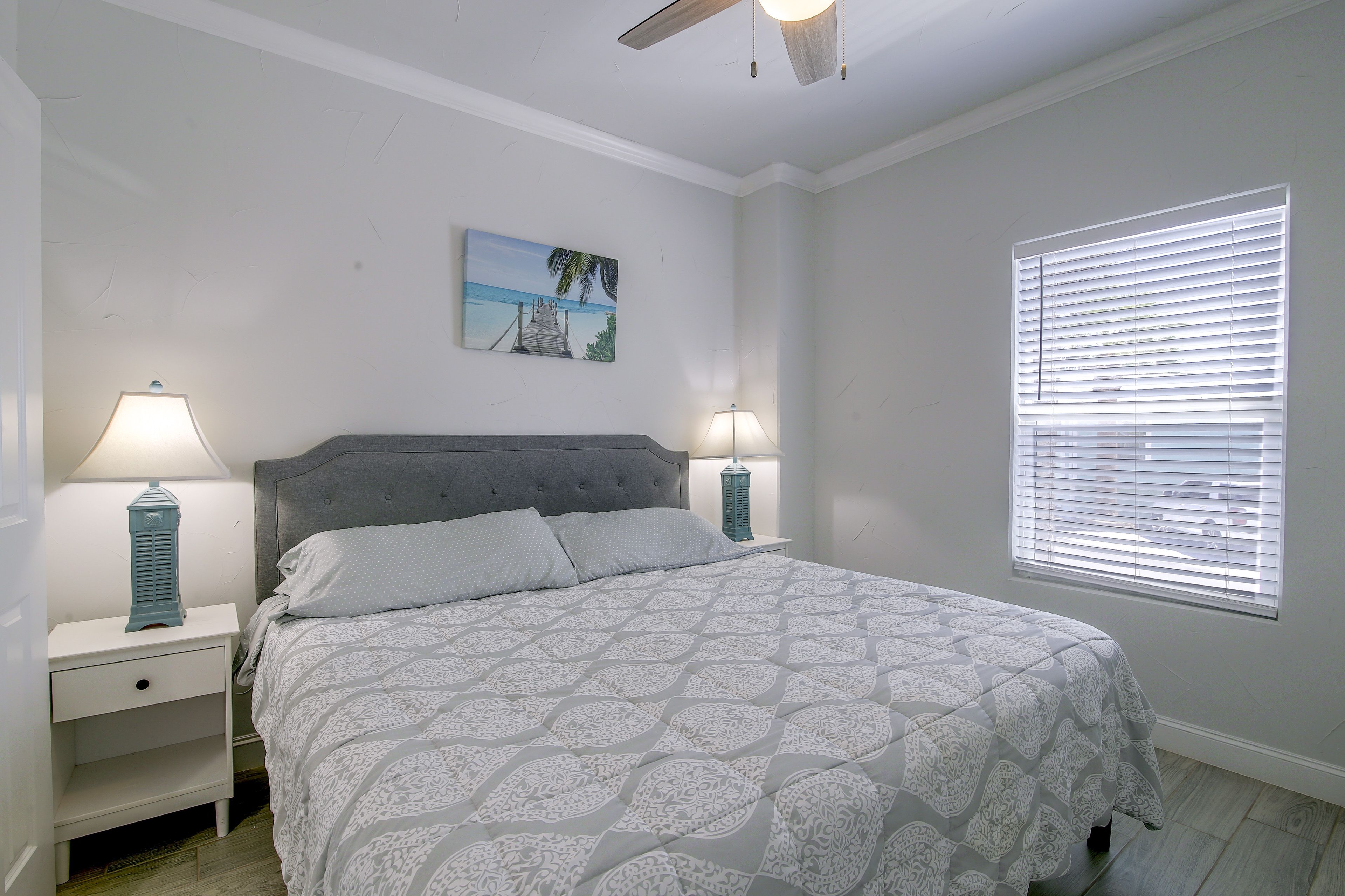 Bedroom 2 | King Bed