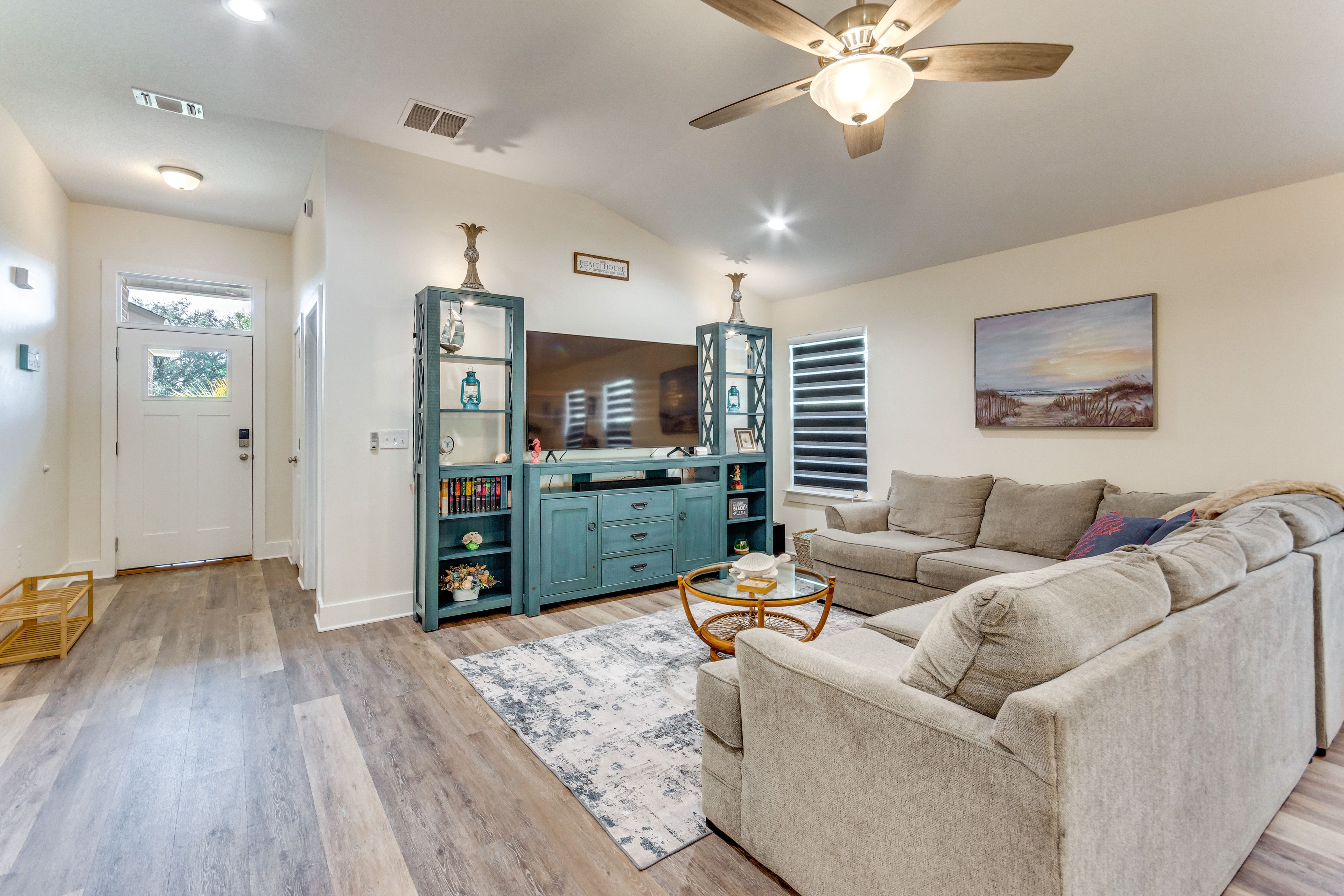 Interior | In-Unit Laundry