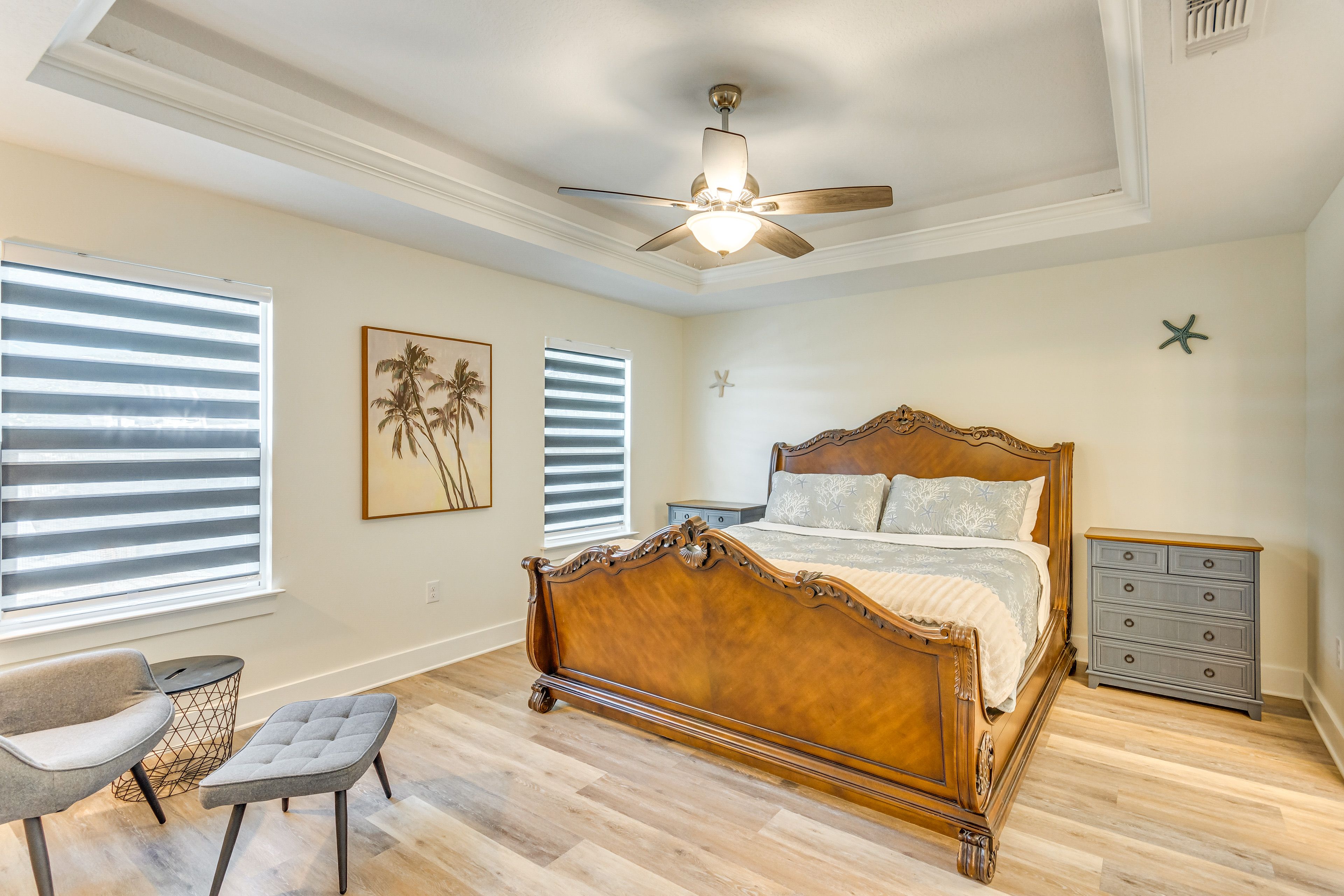 Bedroom 1 | King Bed