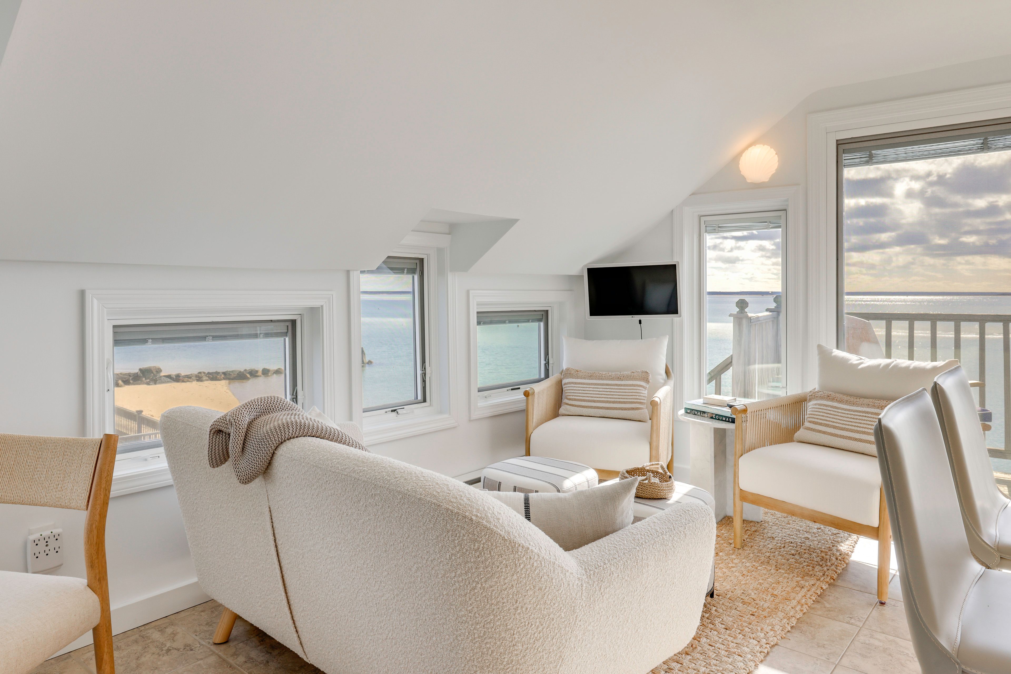 Living Room | Smart TV | Ocean Views