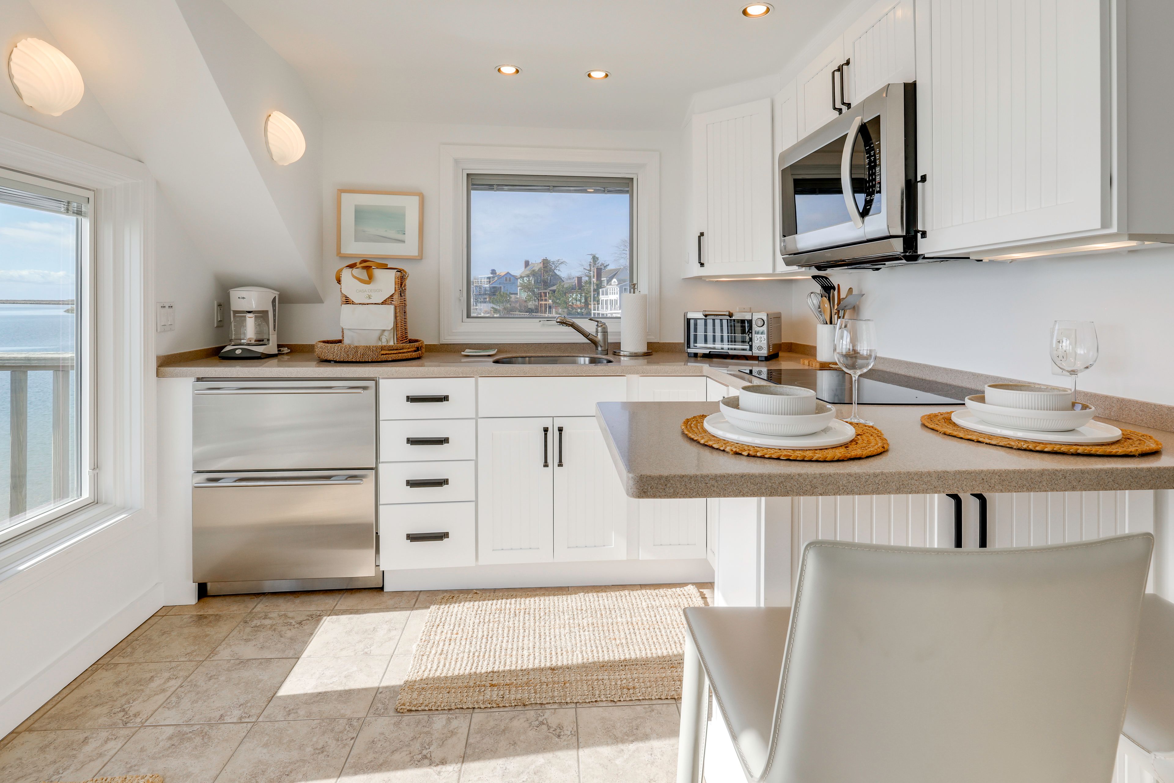 Kitchenette | Hot Plate | Drip Coffee Maker