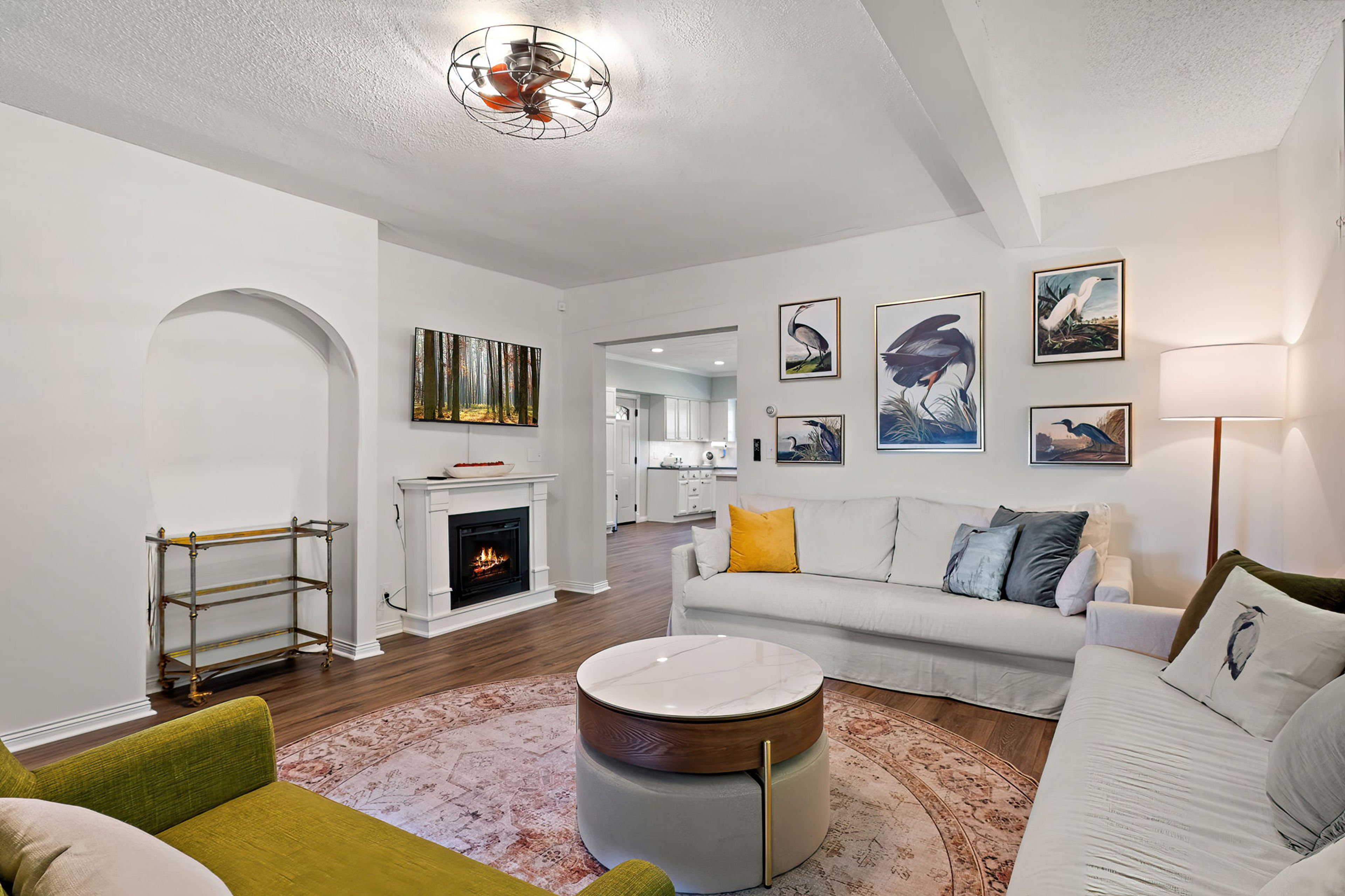 Living Area | Gas Fireplace