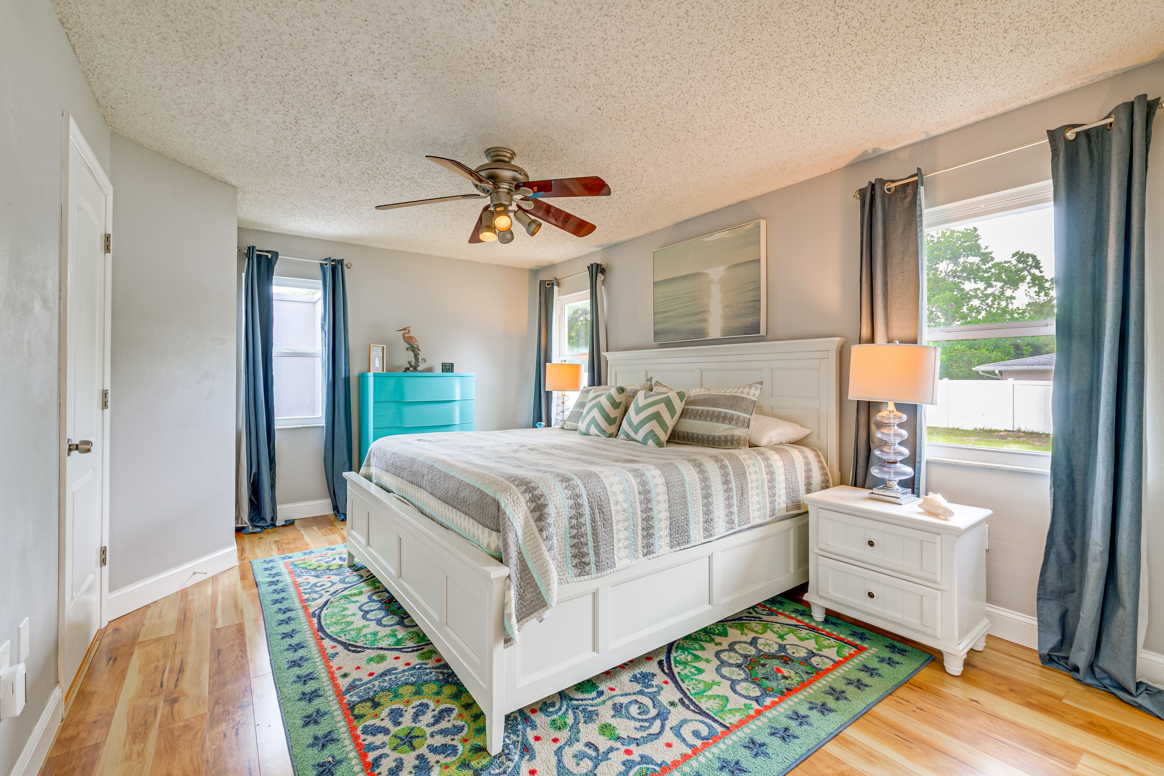 Bedroom 1 | King Bed