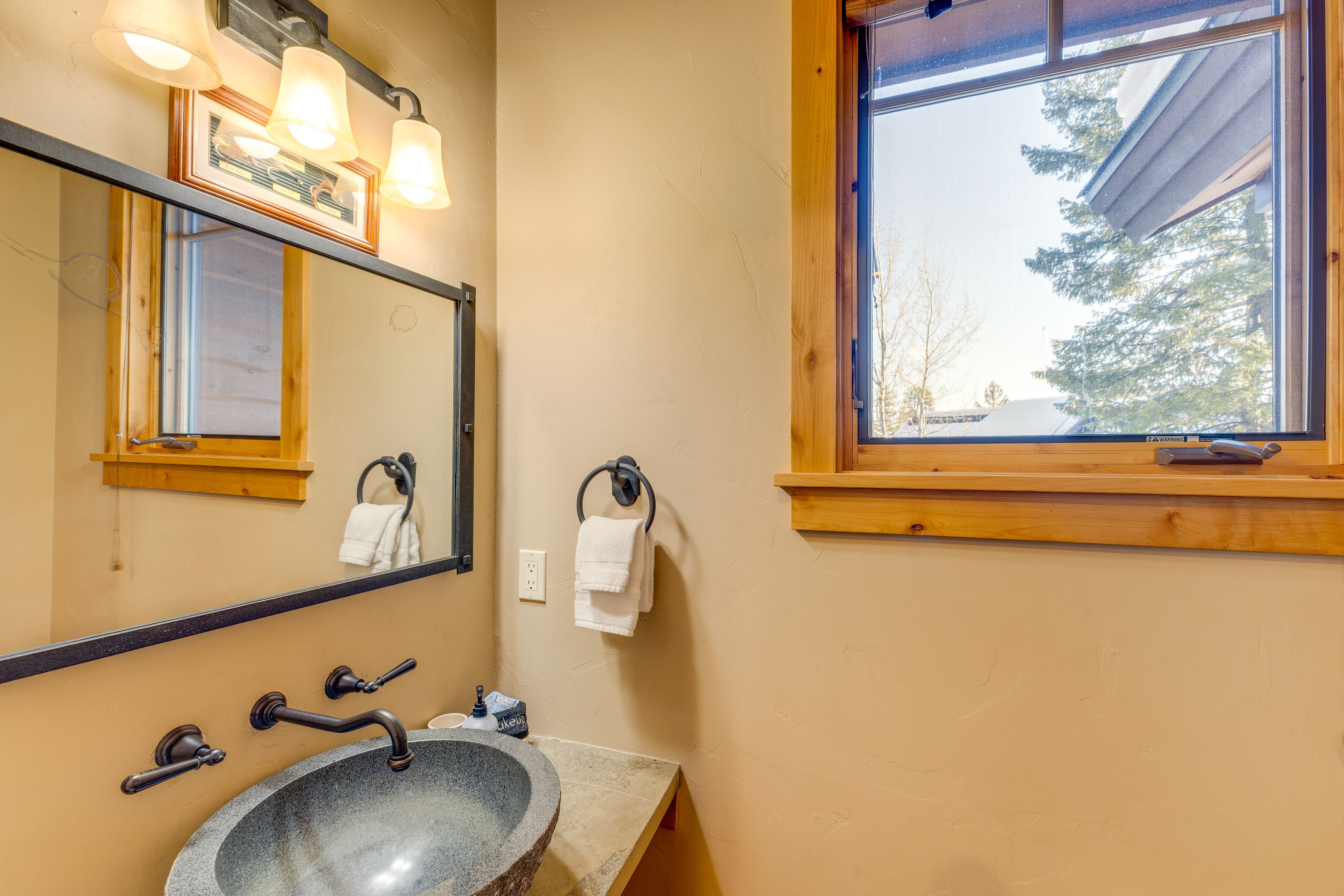 Half Bathroom | 2nd Floor