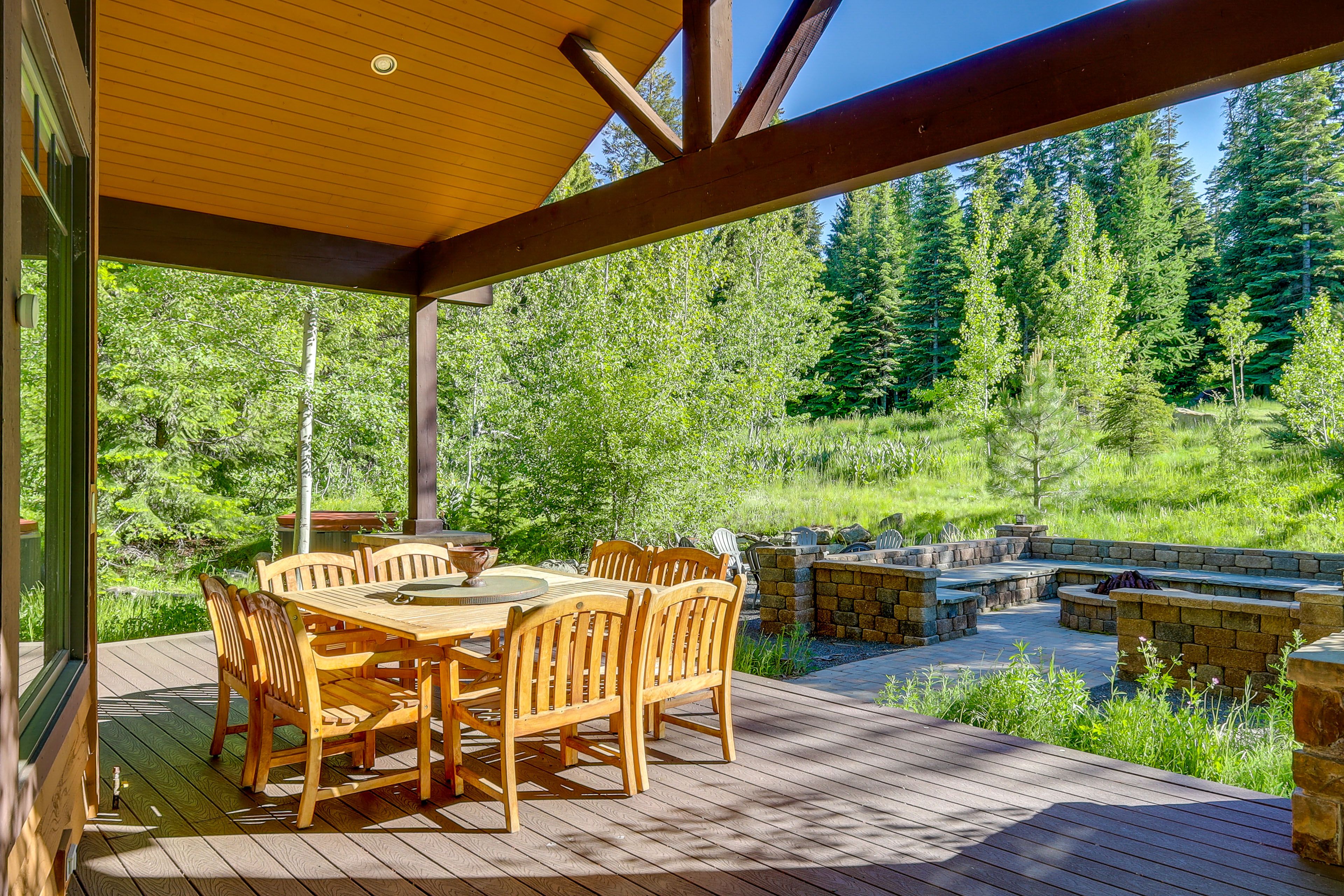 Furnished Deck