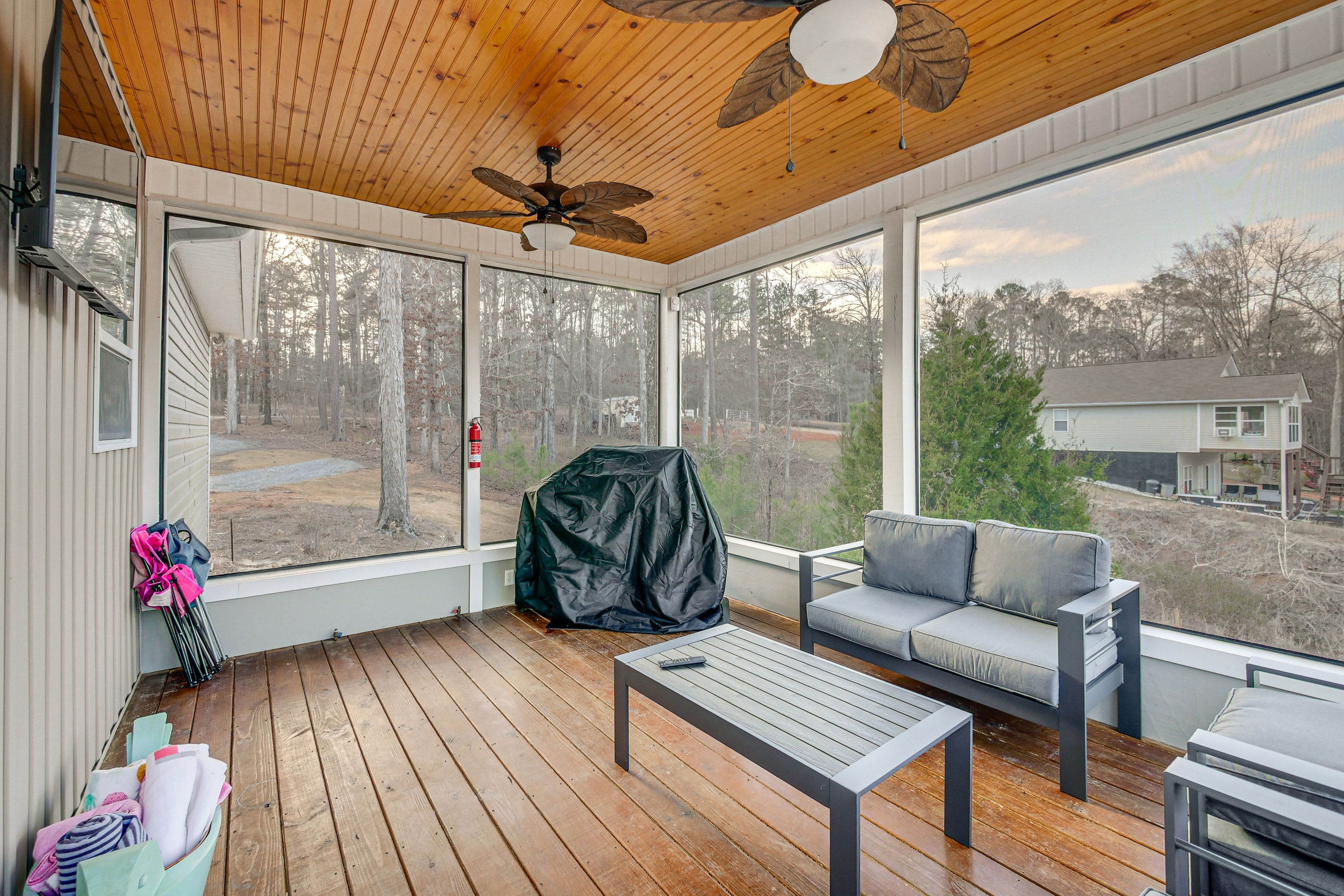 Screened-In Porch