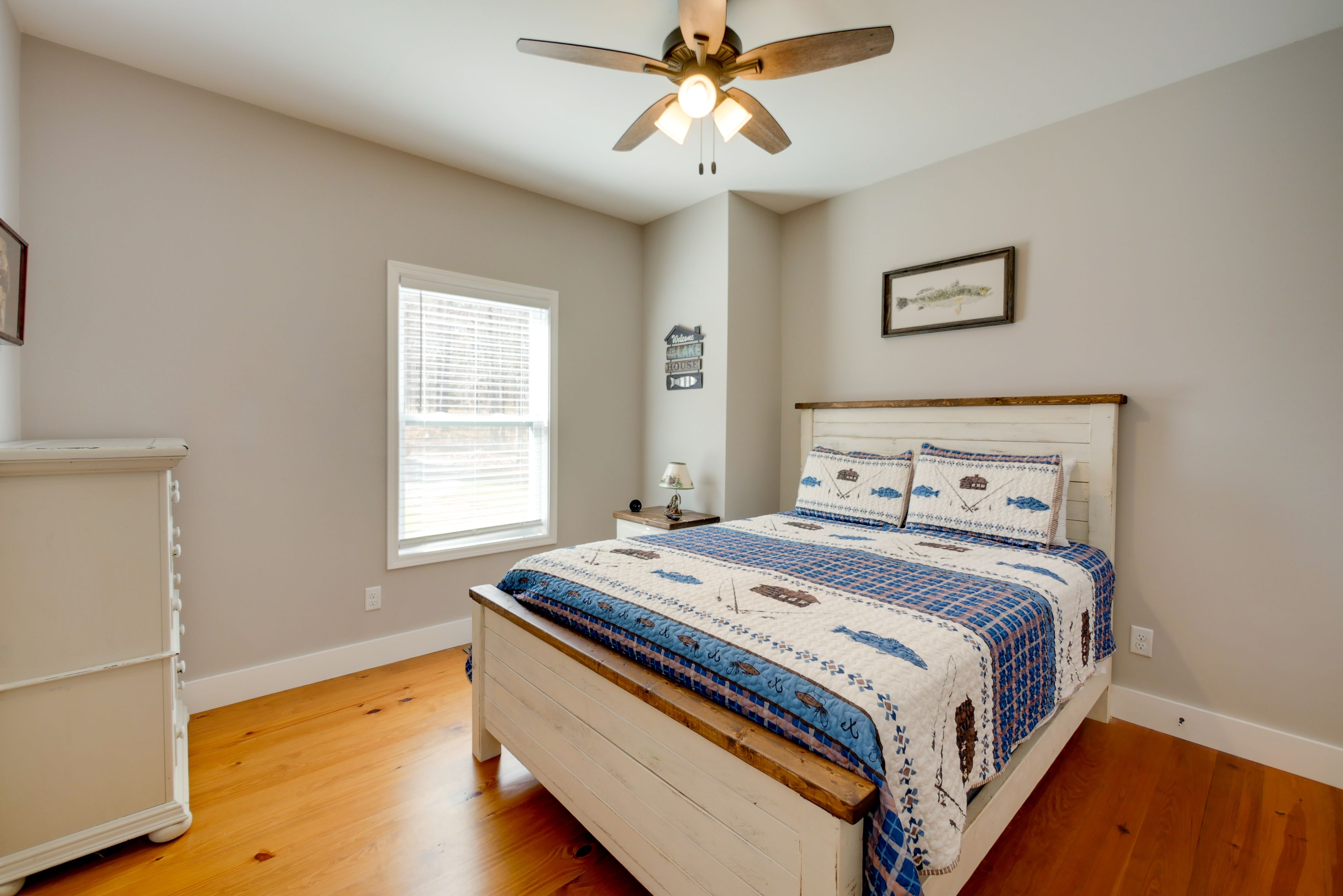 Bedroom 3 | 2nd Floor | Queen Bed