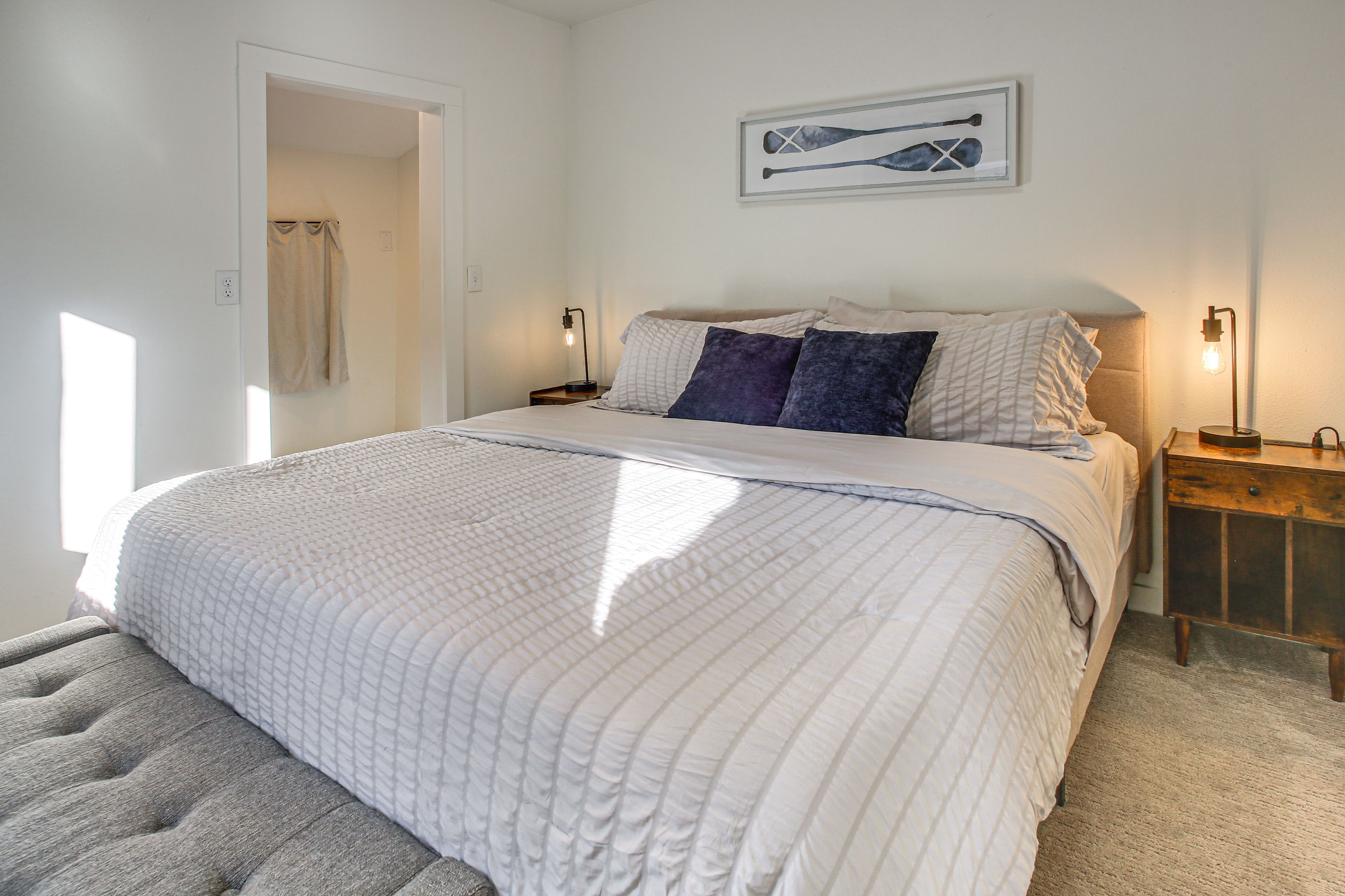 Bedroom 1 | King Bed