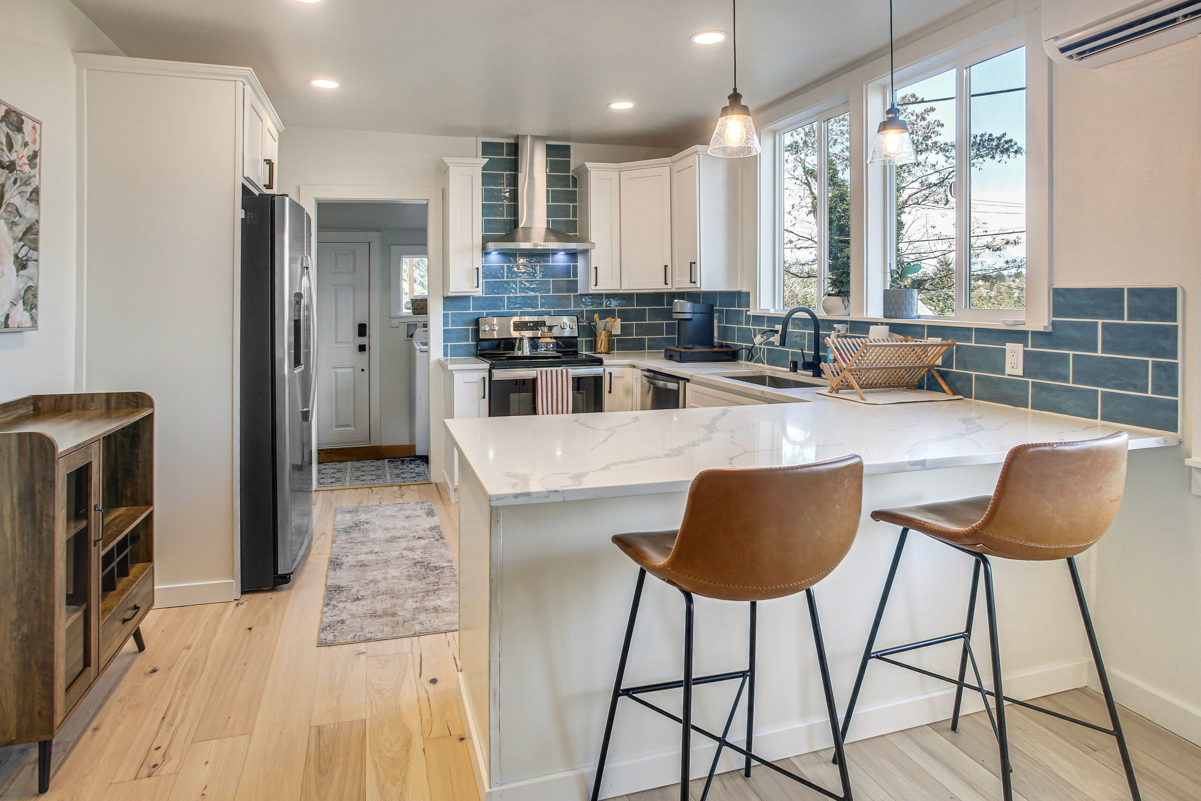 Bremerton Vacation Rental | 2BR | 1BA | 1,036 Sq Ft