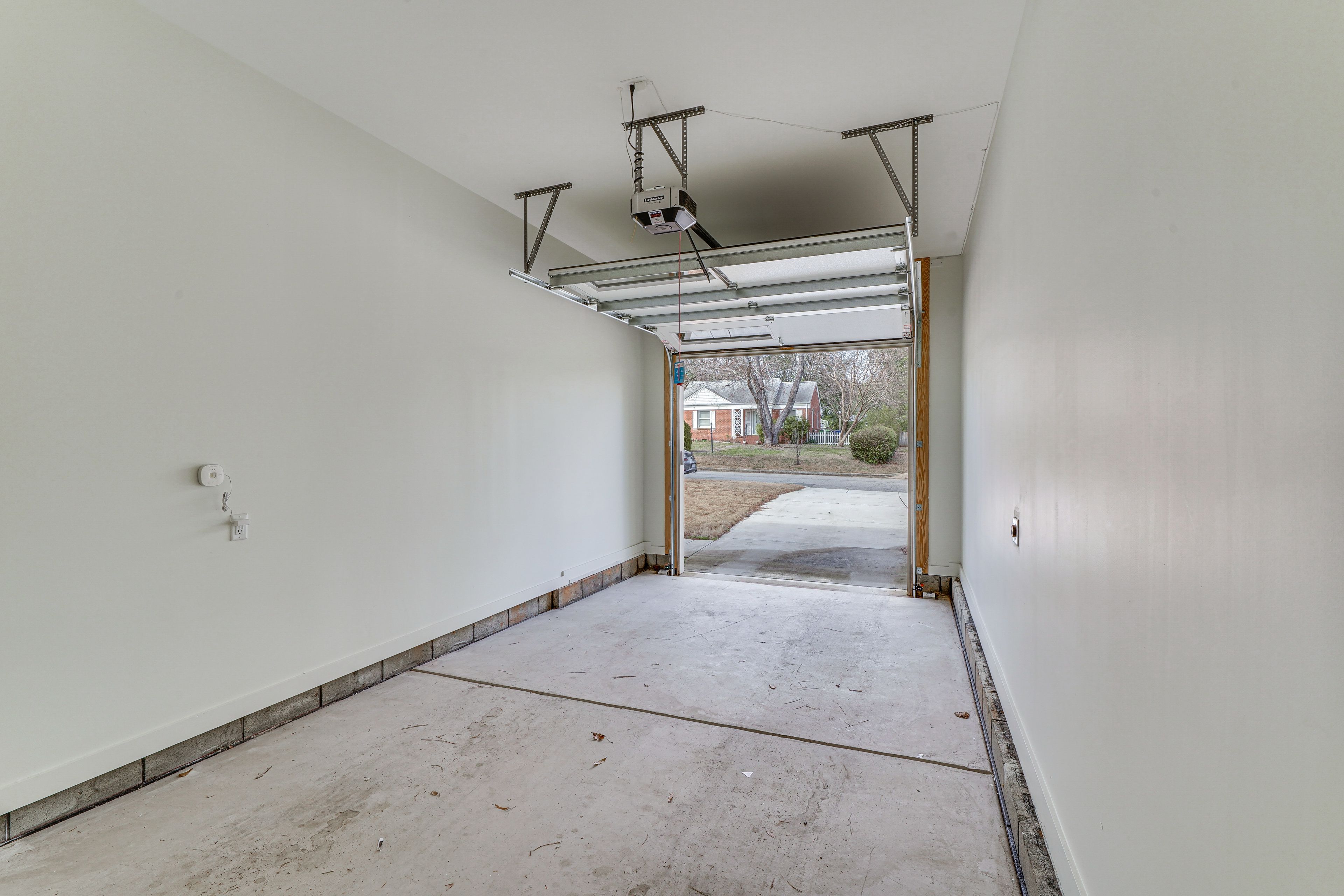 Parking | Garage (1 Vehicle) | Driveway (1 Vehicle)