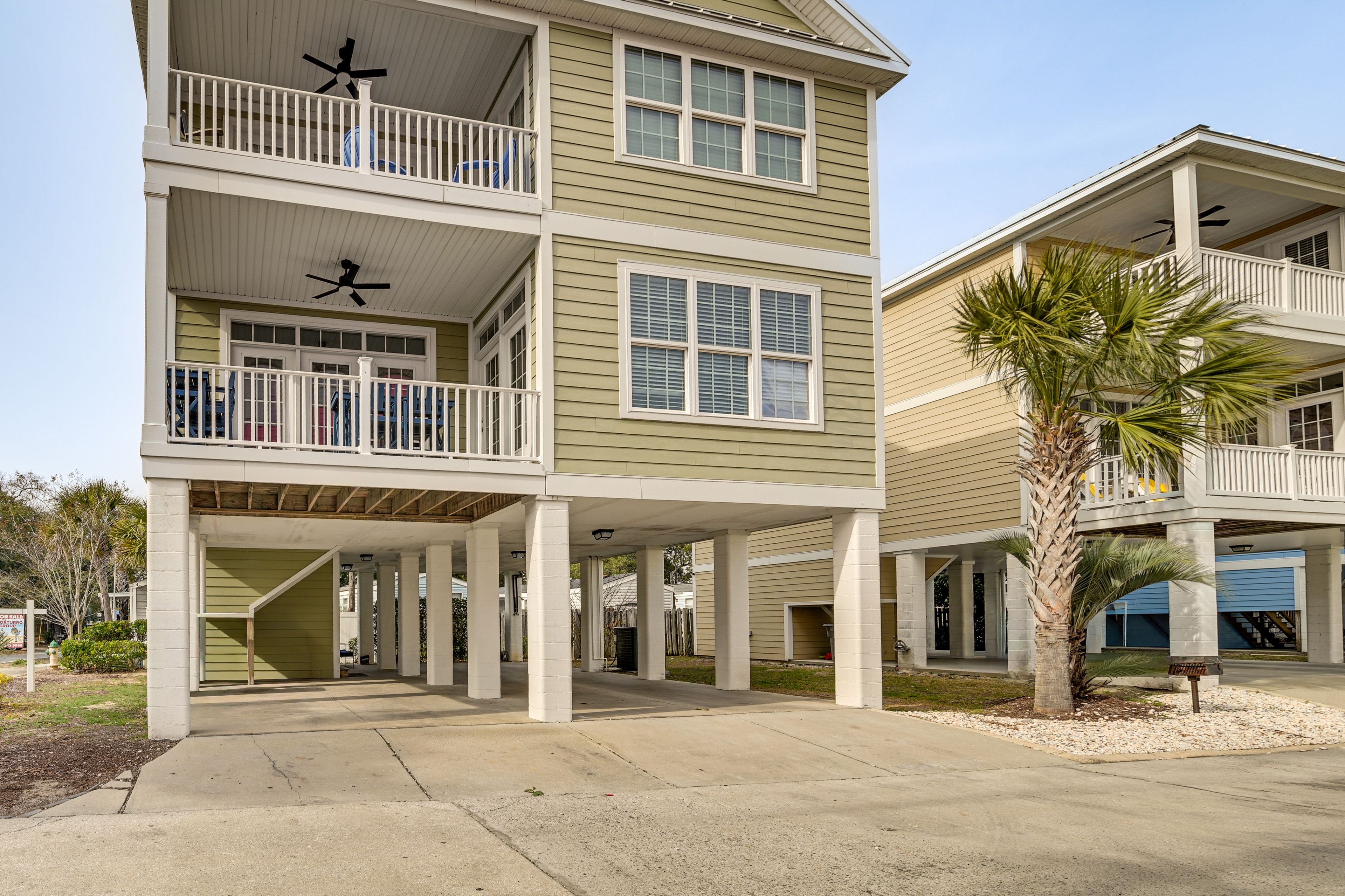 Driveway Parking | 4 Vehicles