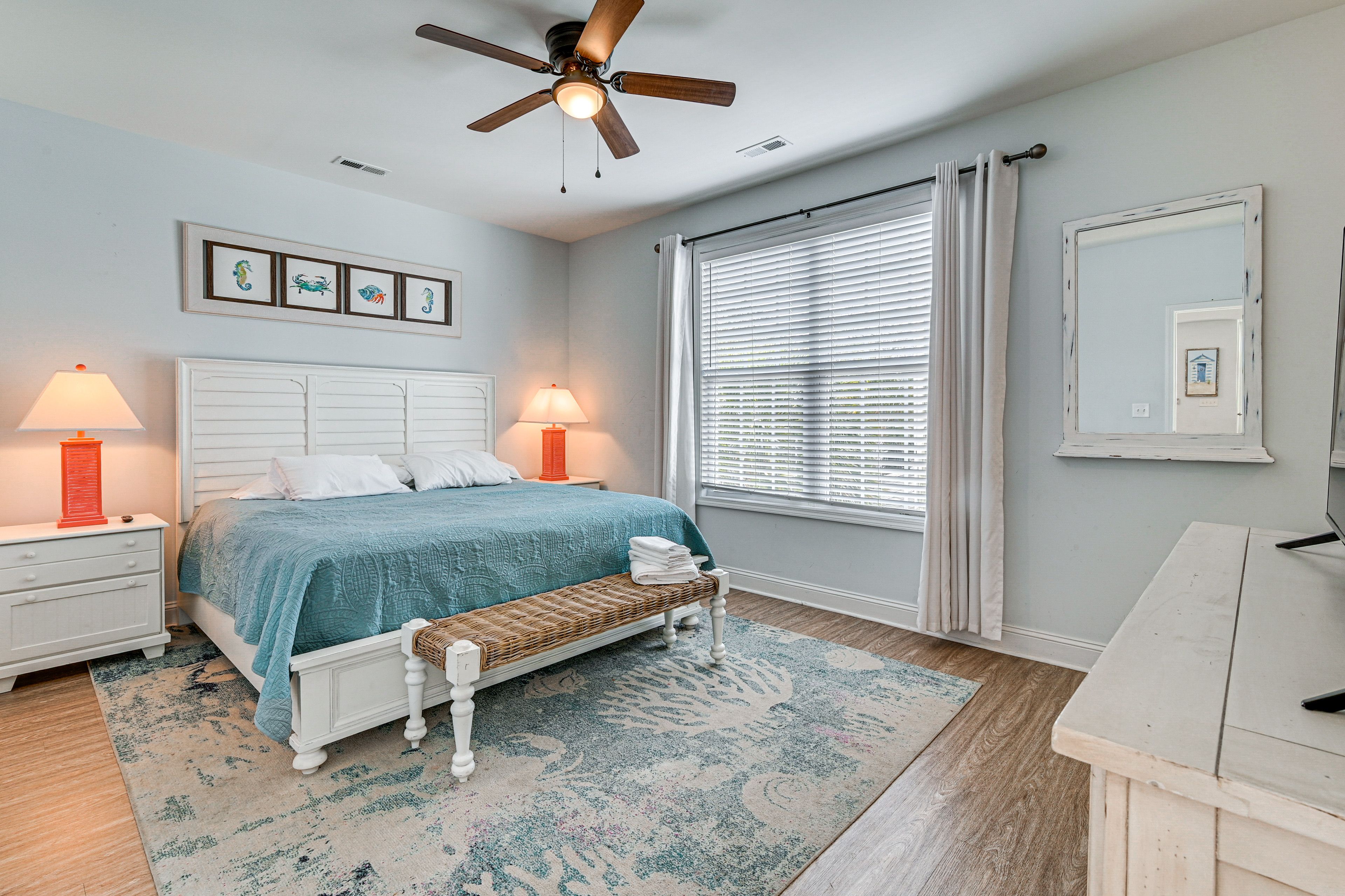 Bedroom 1 | 1st Floor | King Bed