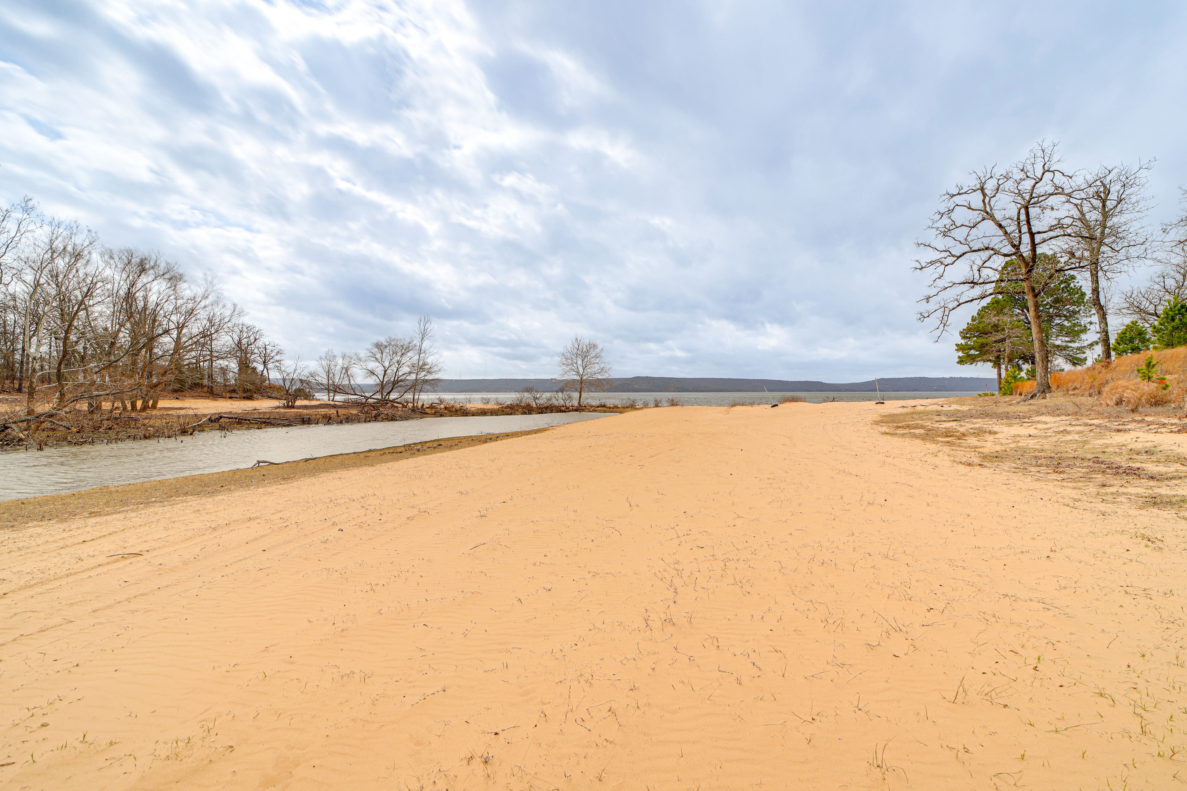 Private Beach & Lake Access