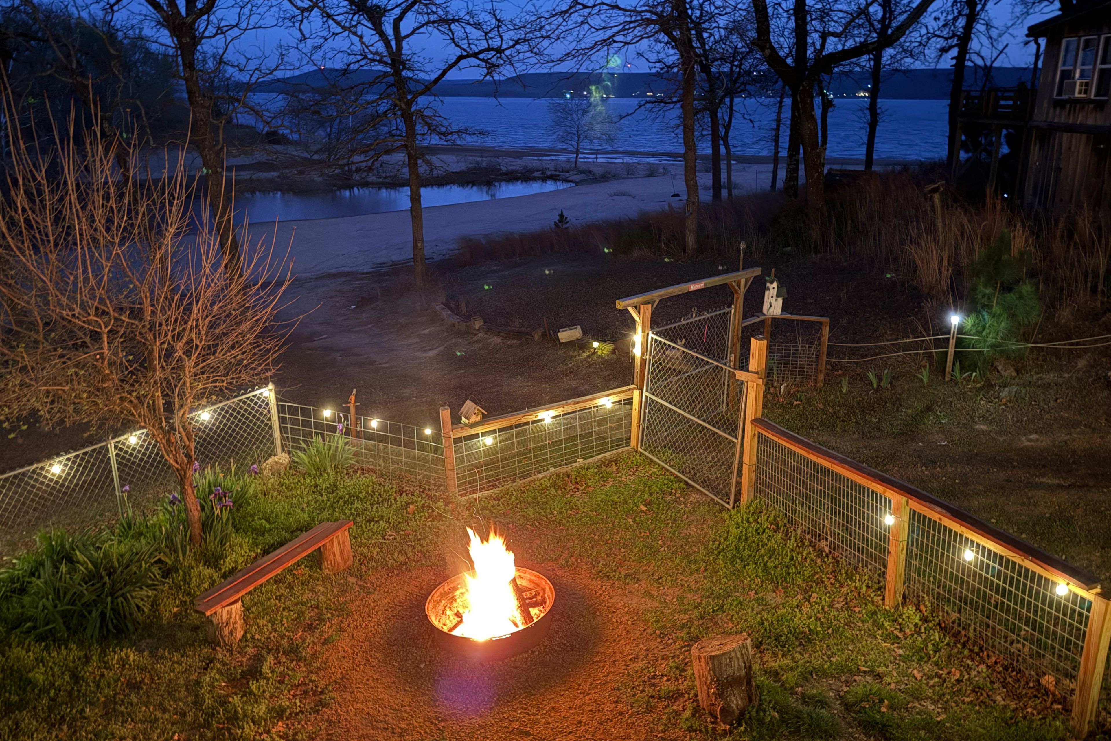 Fenced Yard w/ Fire Pit