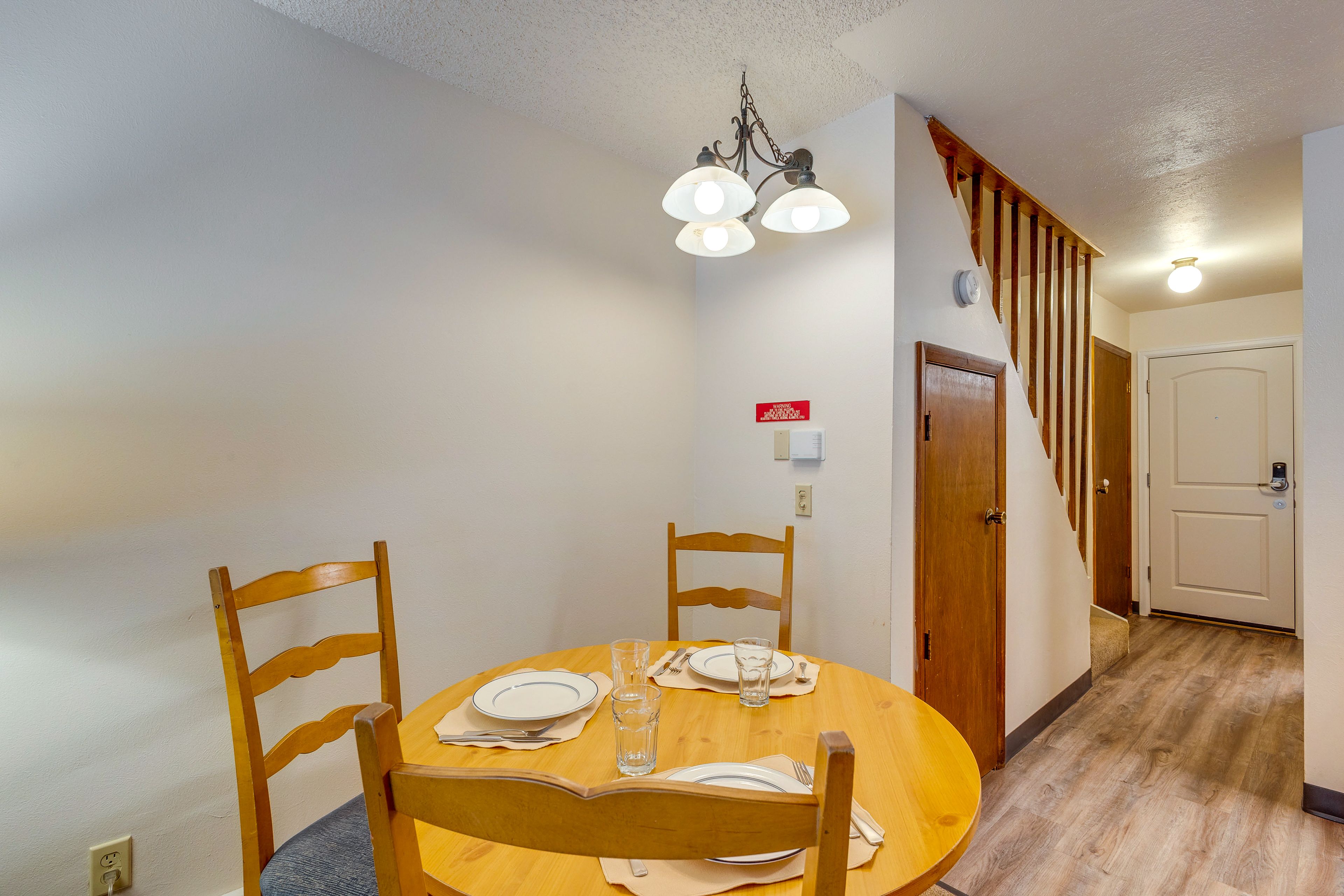 Dining Area | 1st Floor