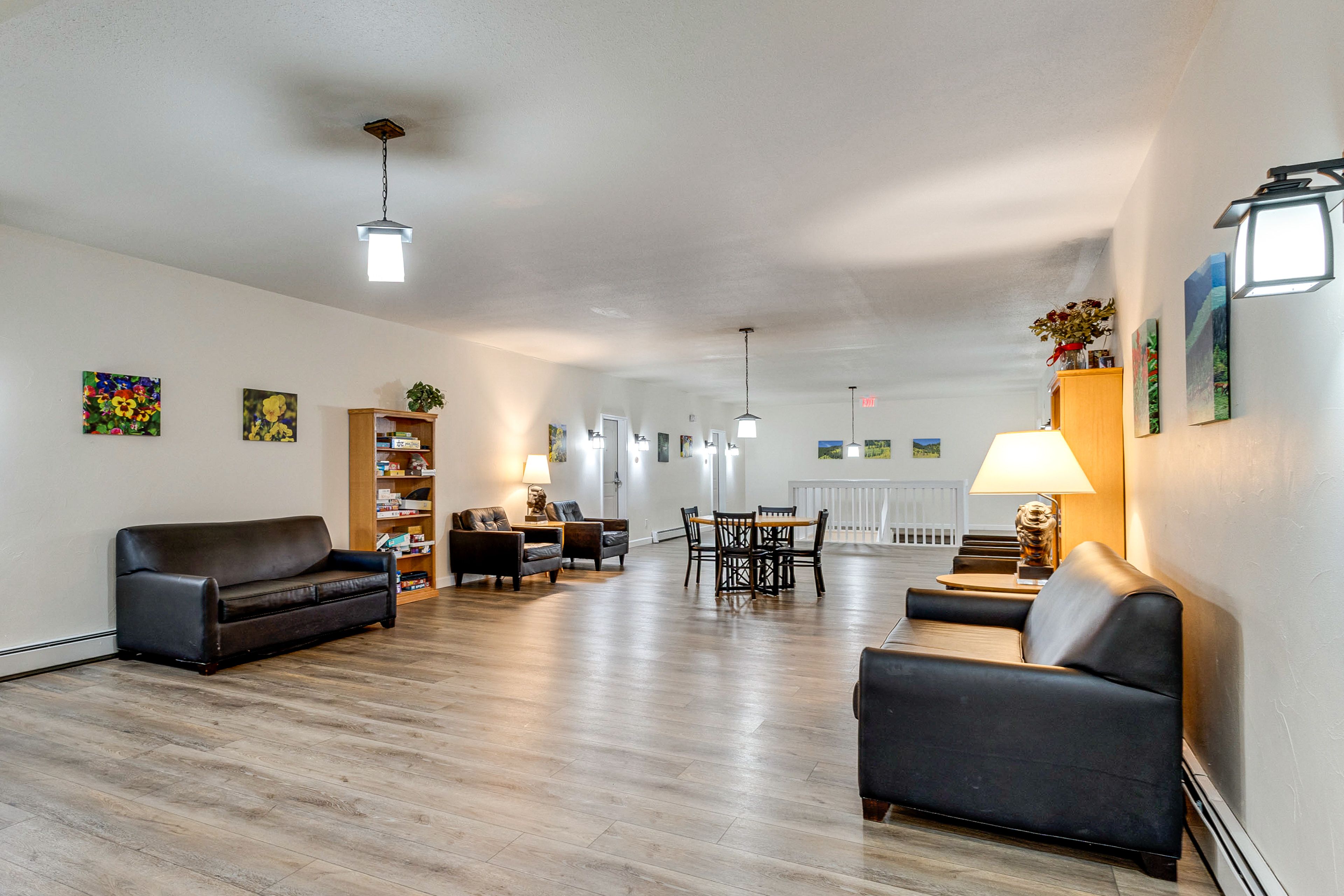 Lions Gate Pines Lodge Community Amenities