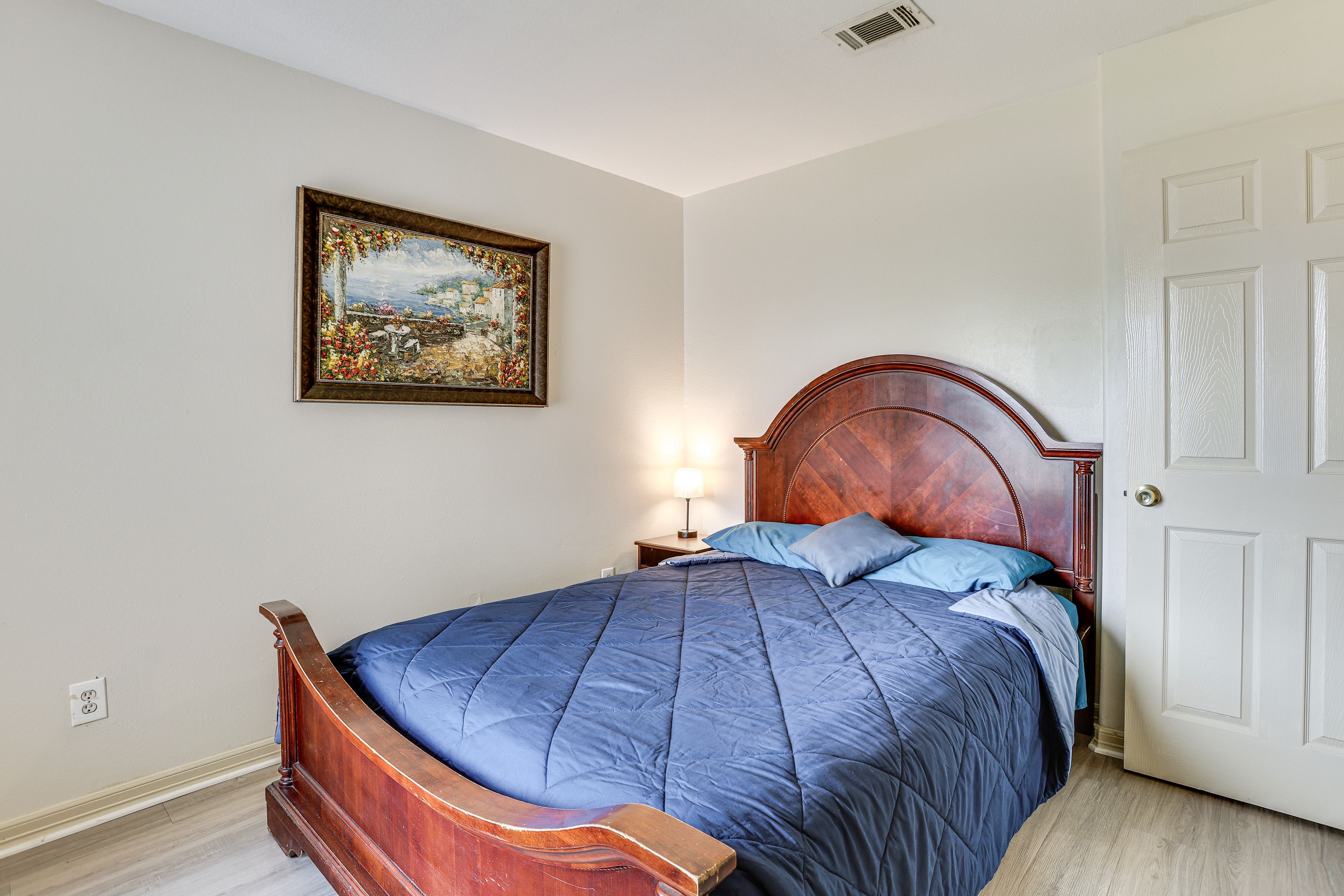 Bedroom 2 | Queen Bed | 2nd Floor