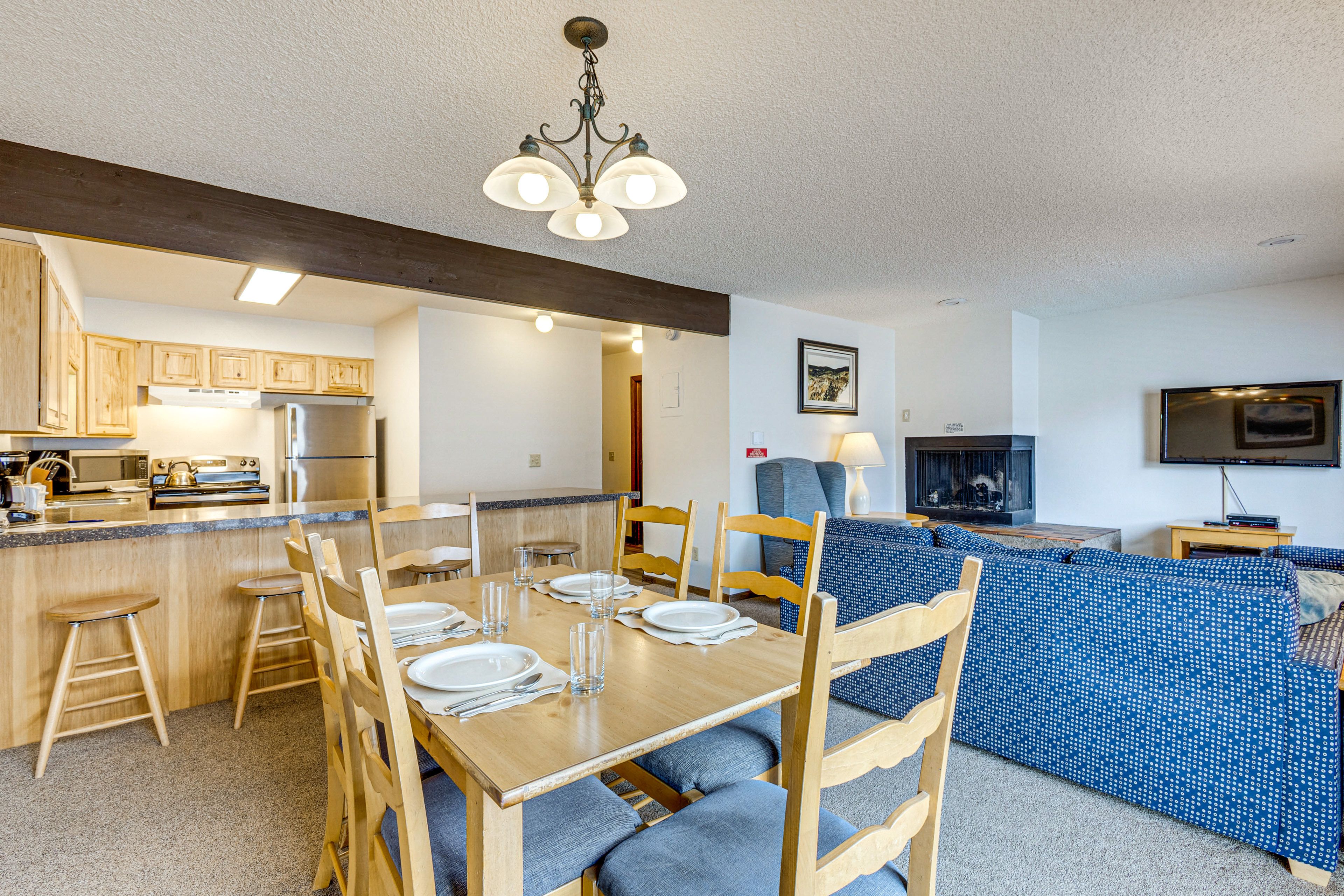 Dining Area & Kitchen | 1st Floor