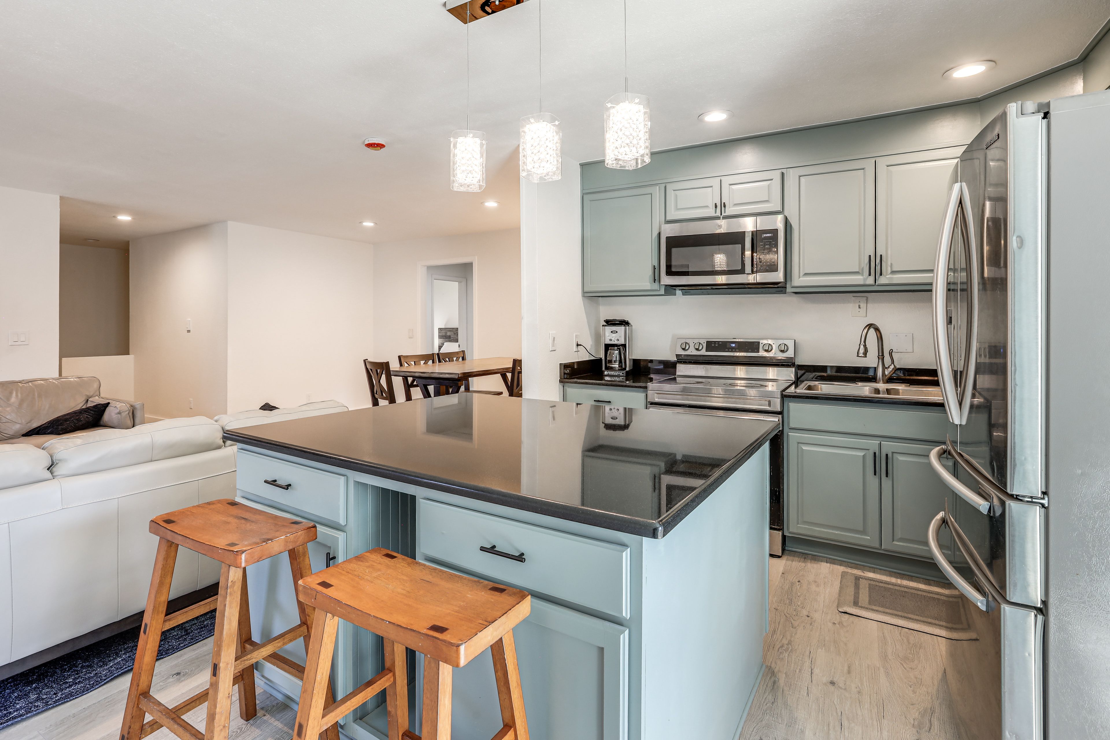 Kitchen | Main Level