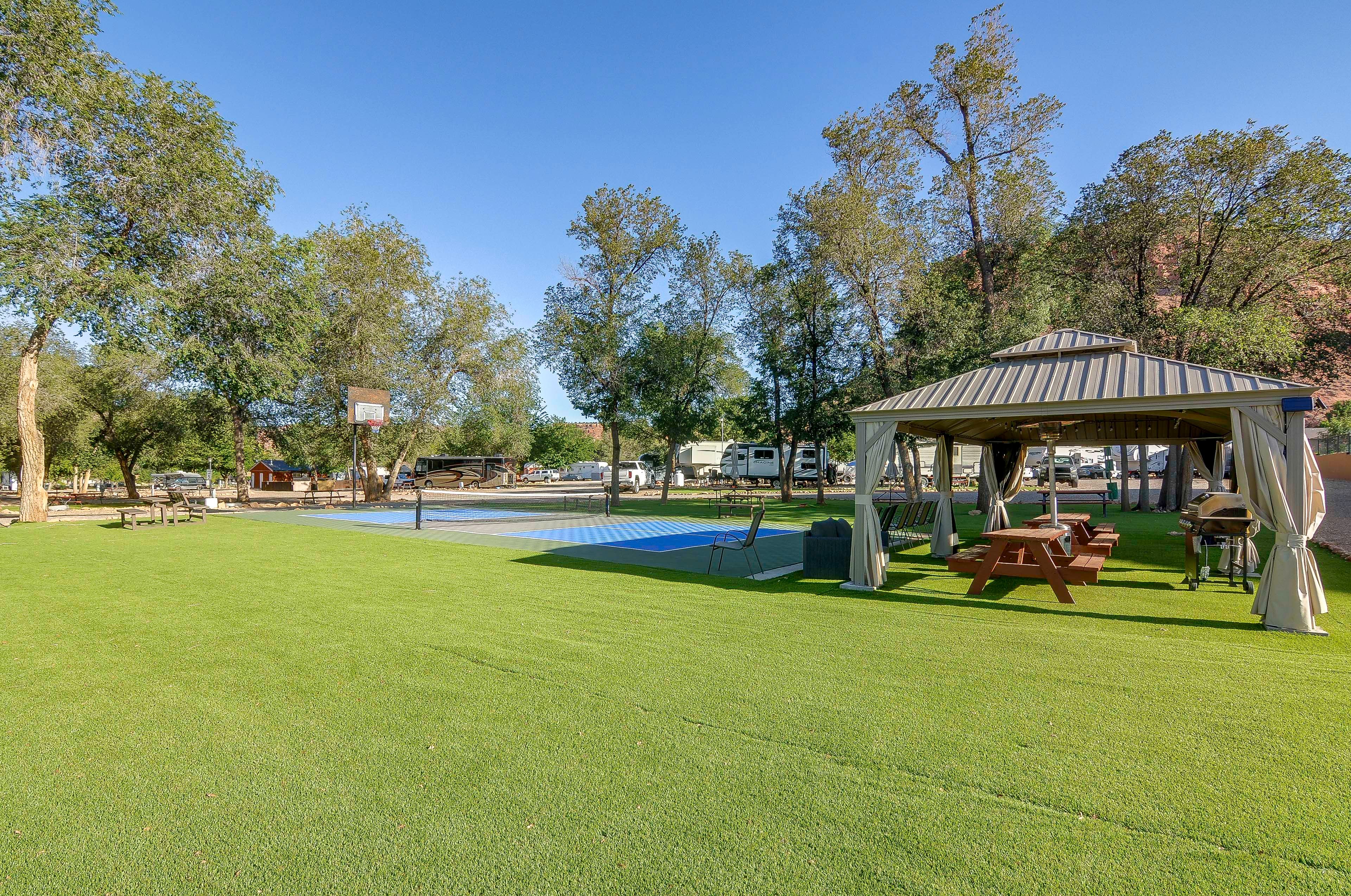 Crazy Horse RV Resort | Community Amenities
