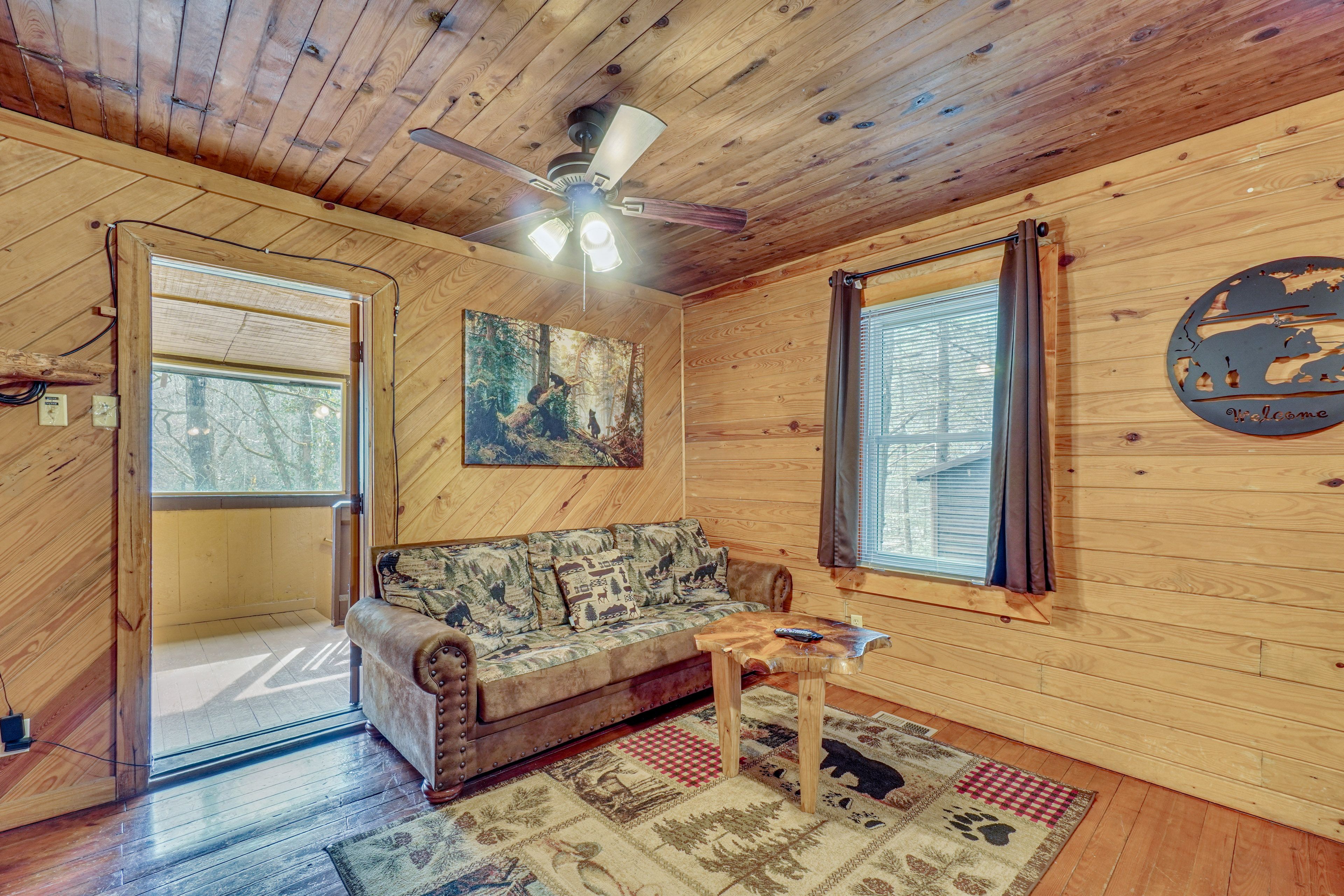 Living Room | 2nd Floor