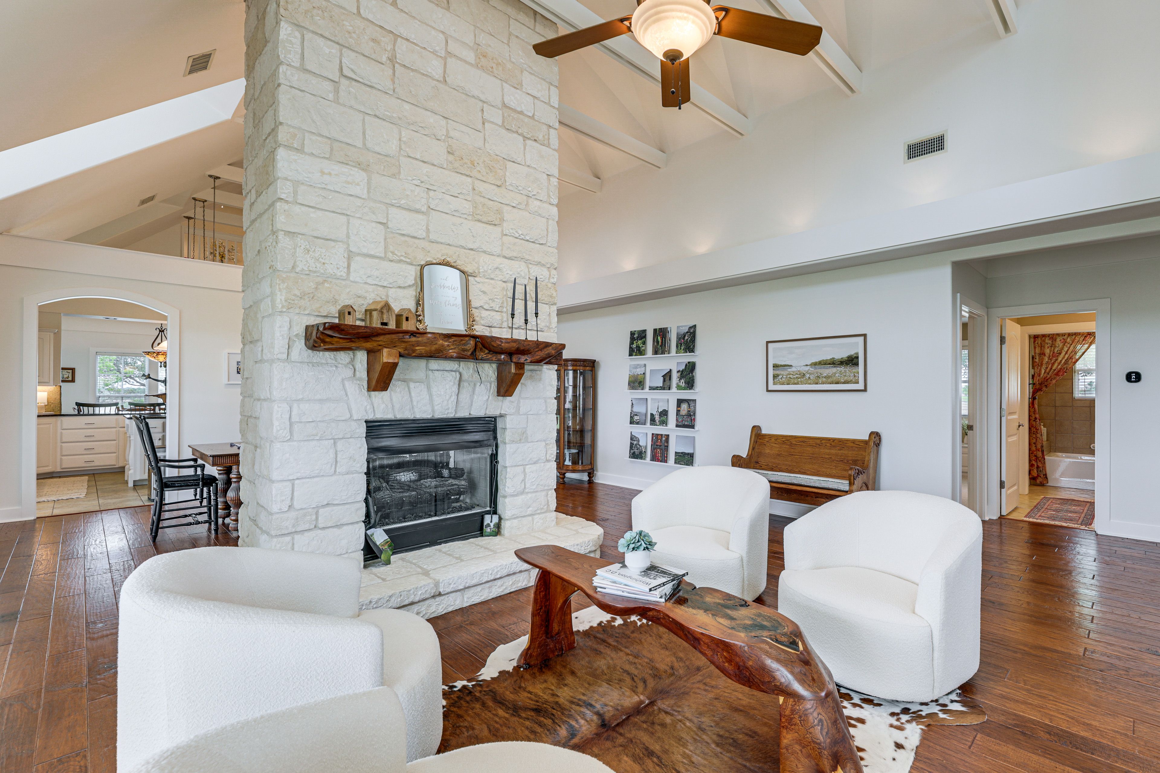 Sitting Room | 1st Floor