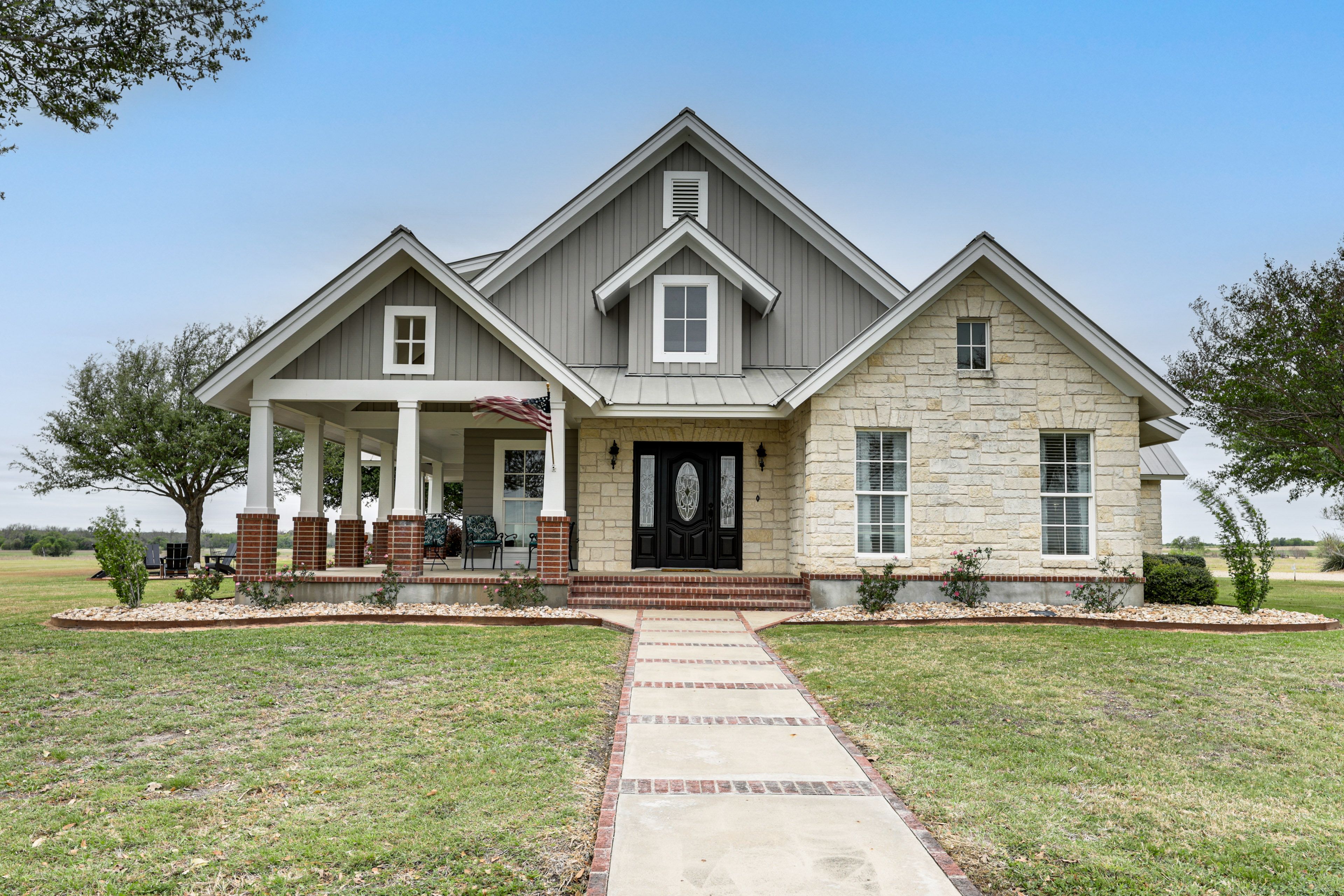 Gravel Driveway Parking | 4 Vehicles